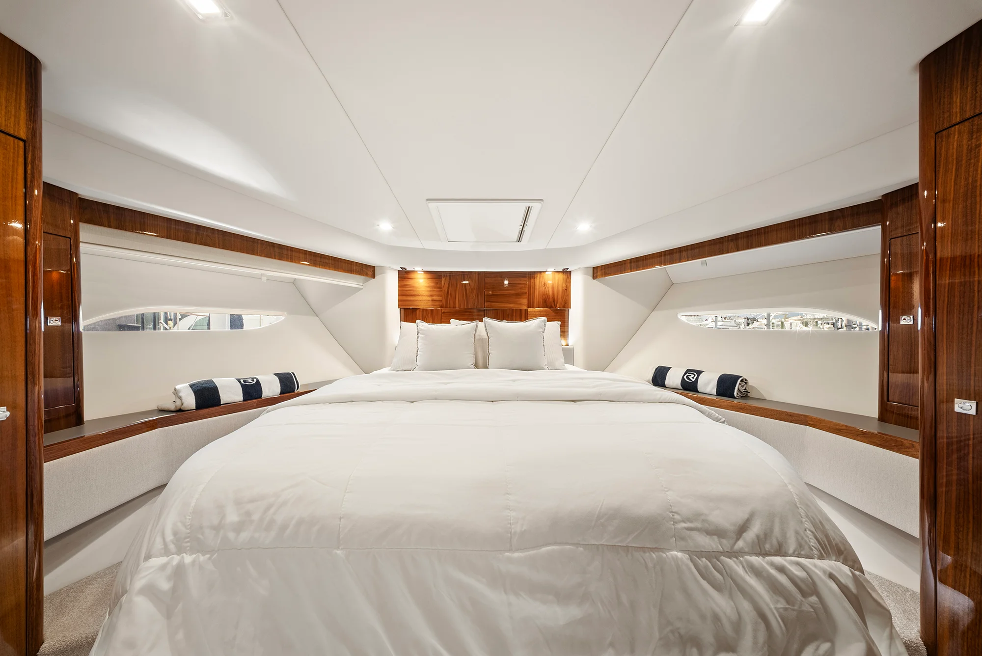 2024 Riviera 6000 SPORT YACHT Image Thumbnail #67