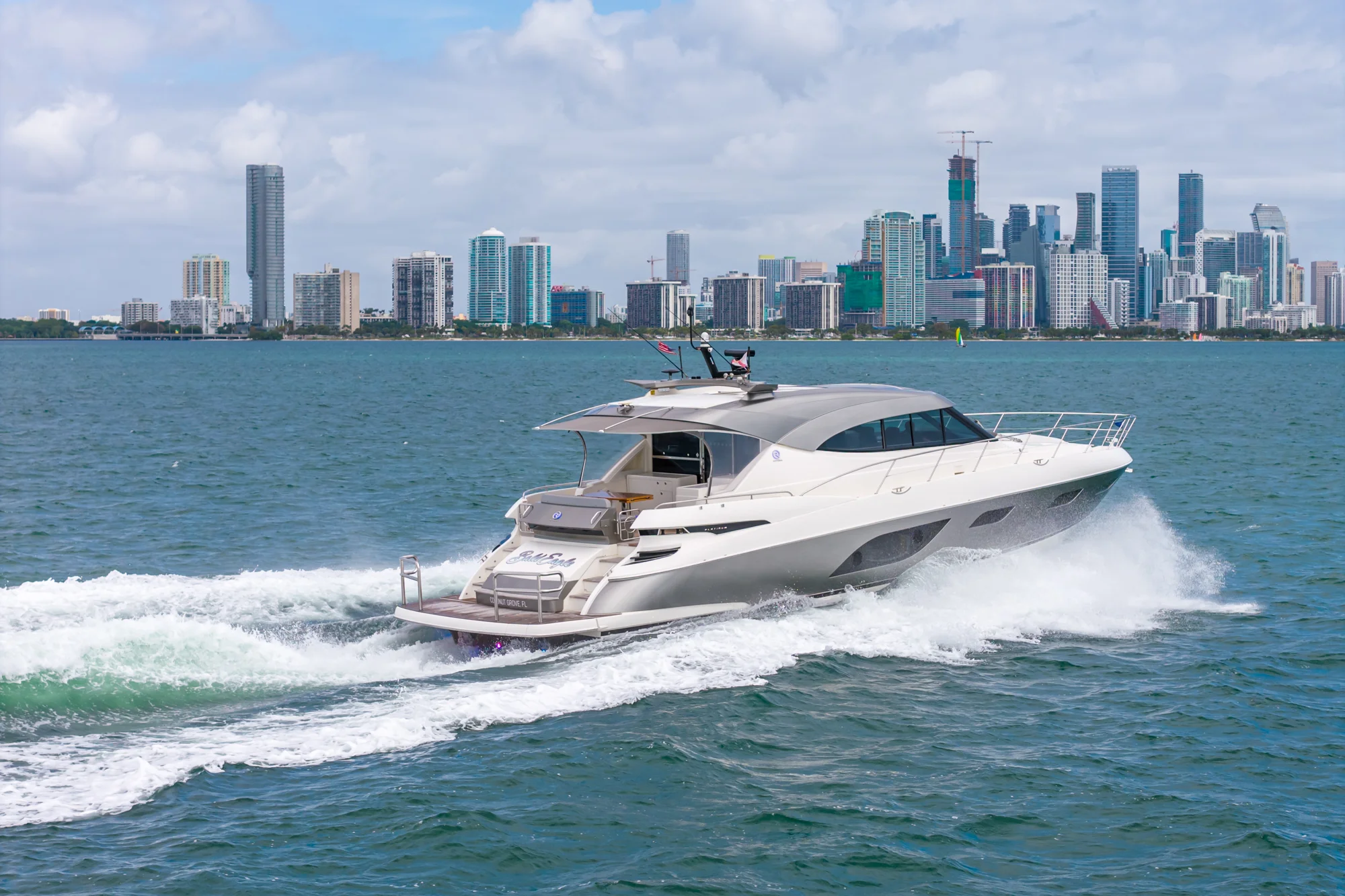 2024 Riviera 6000 SPORT YACHT Image Thumbnail #17