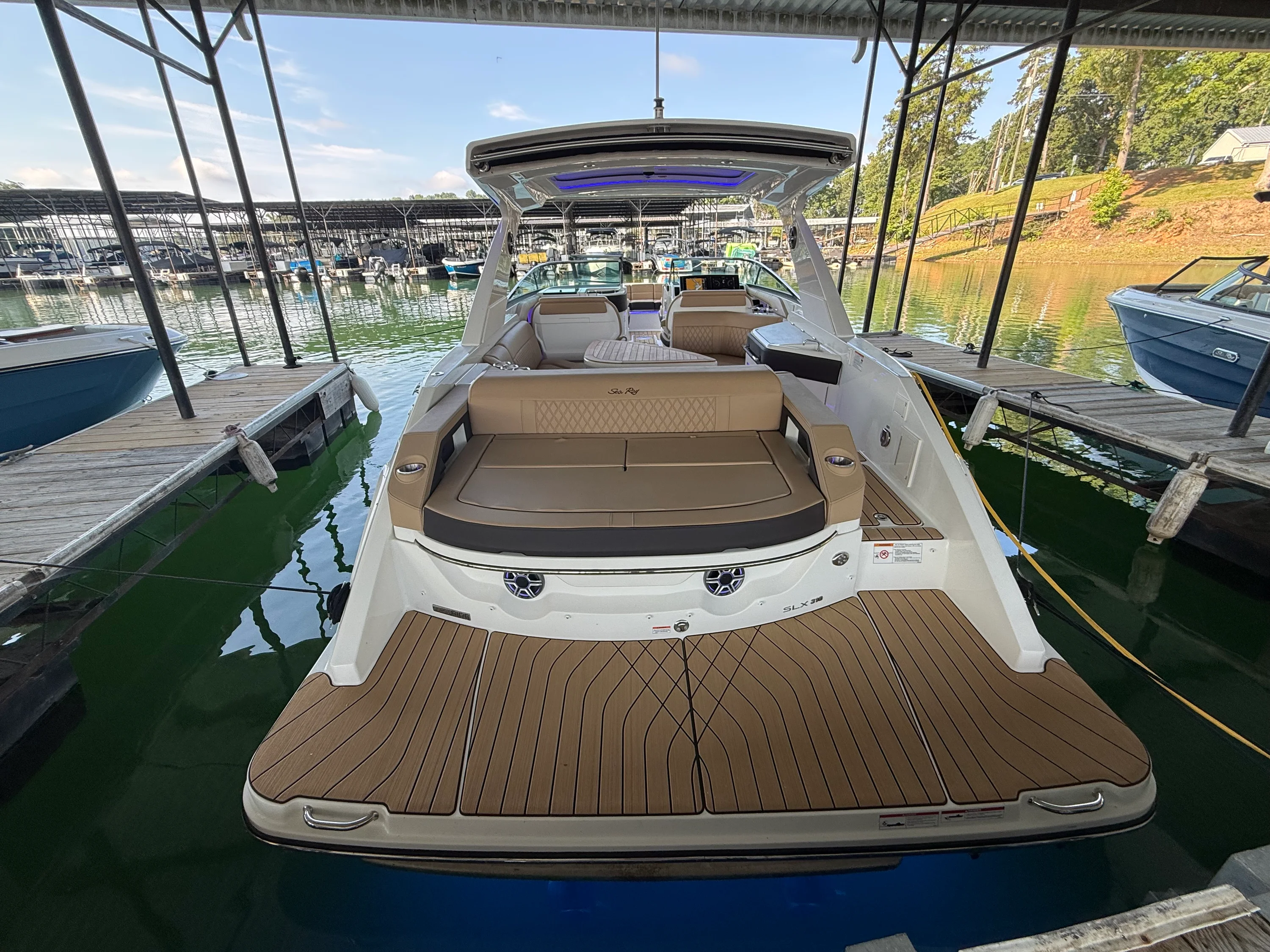 2026 Sea Ray SLX 310 Image Thumbnail #5
