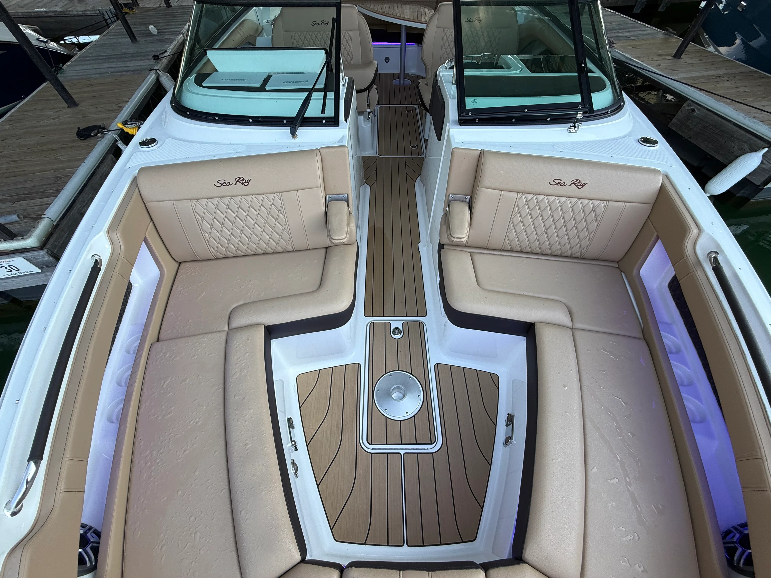 2026 Sea Ray SLX 310 Image Thumbnail #14