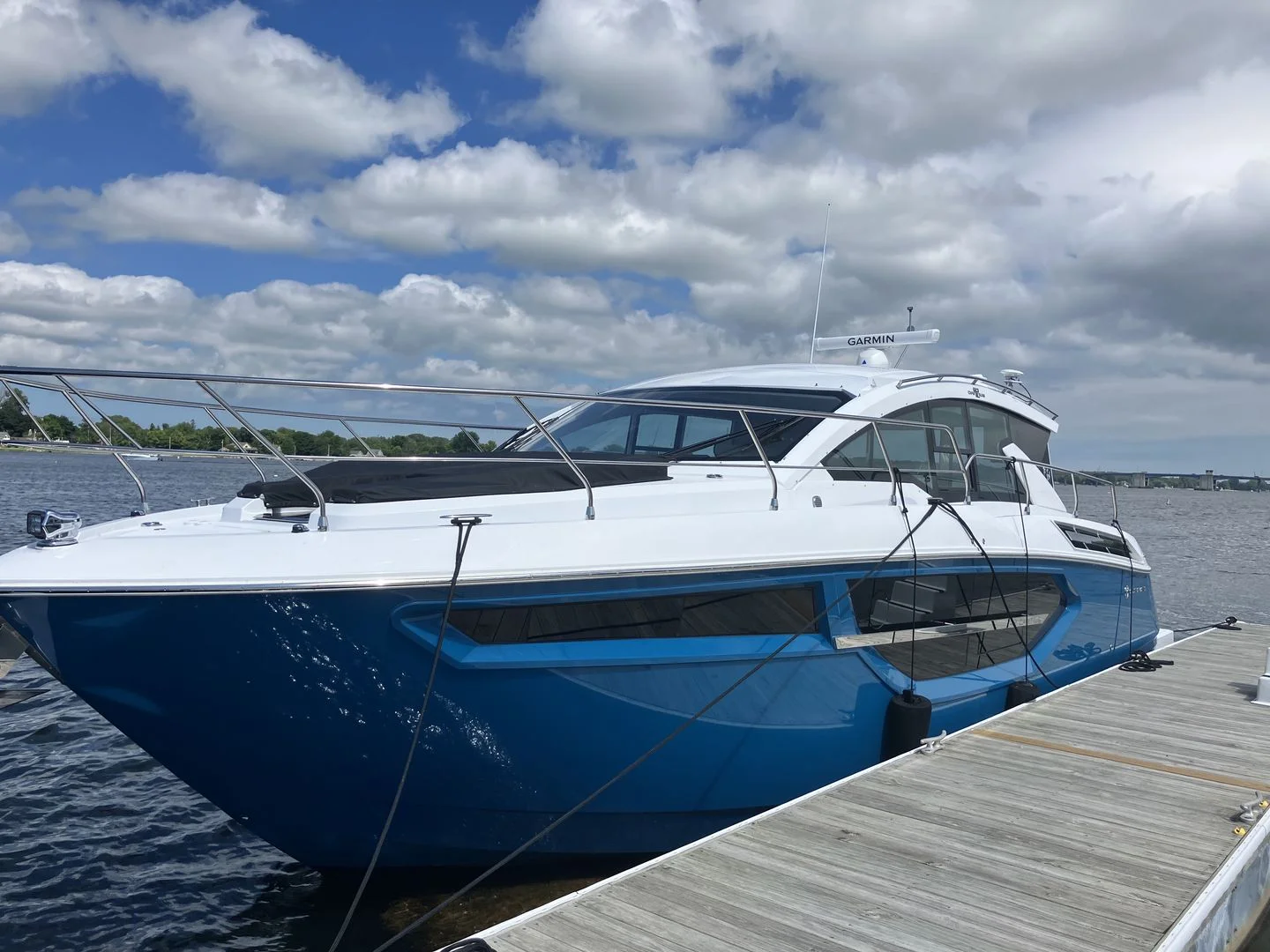 2026 Cruisers Yachts 42 Cantius Image Thumbnail #2