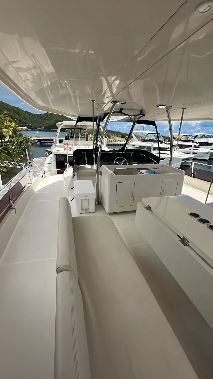 2017 Aquila 48 Image Thumbnail #10