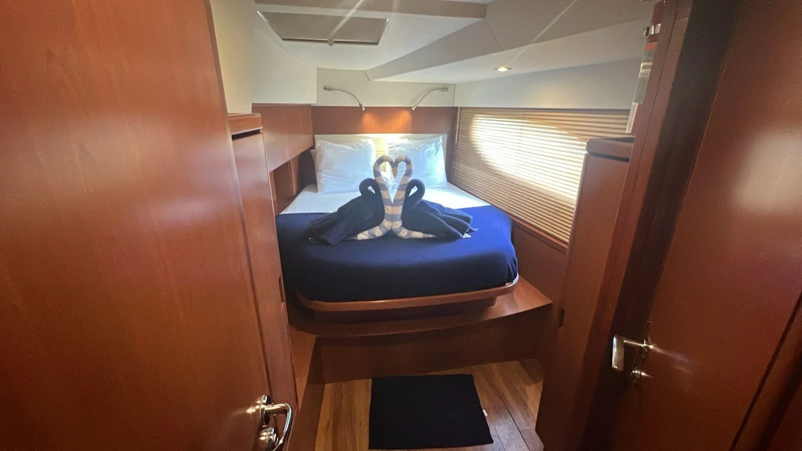 2017 Aquila 48 Image Thumbnail #13