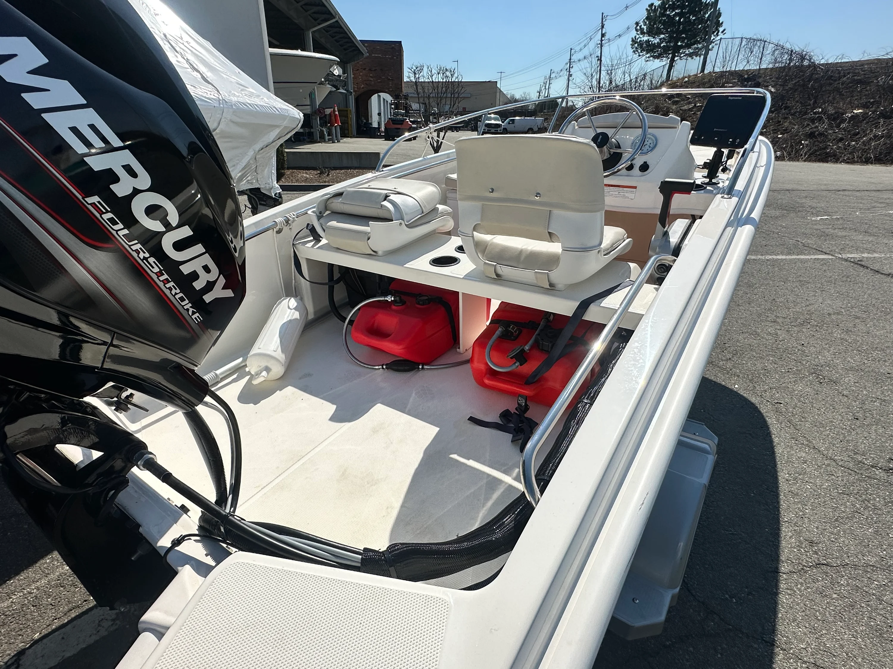 2019 Boston Whaler 130 SUPER SPORT Image Thumbnail #4