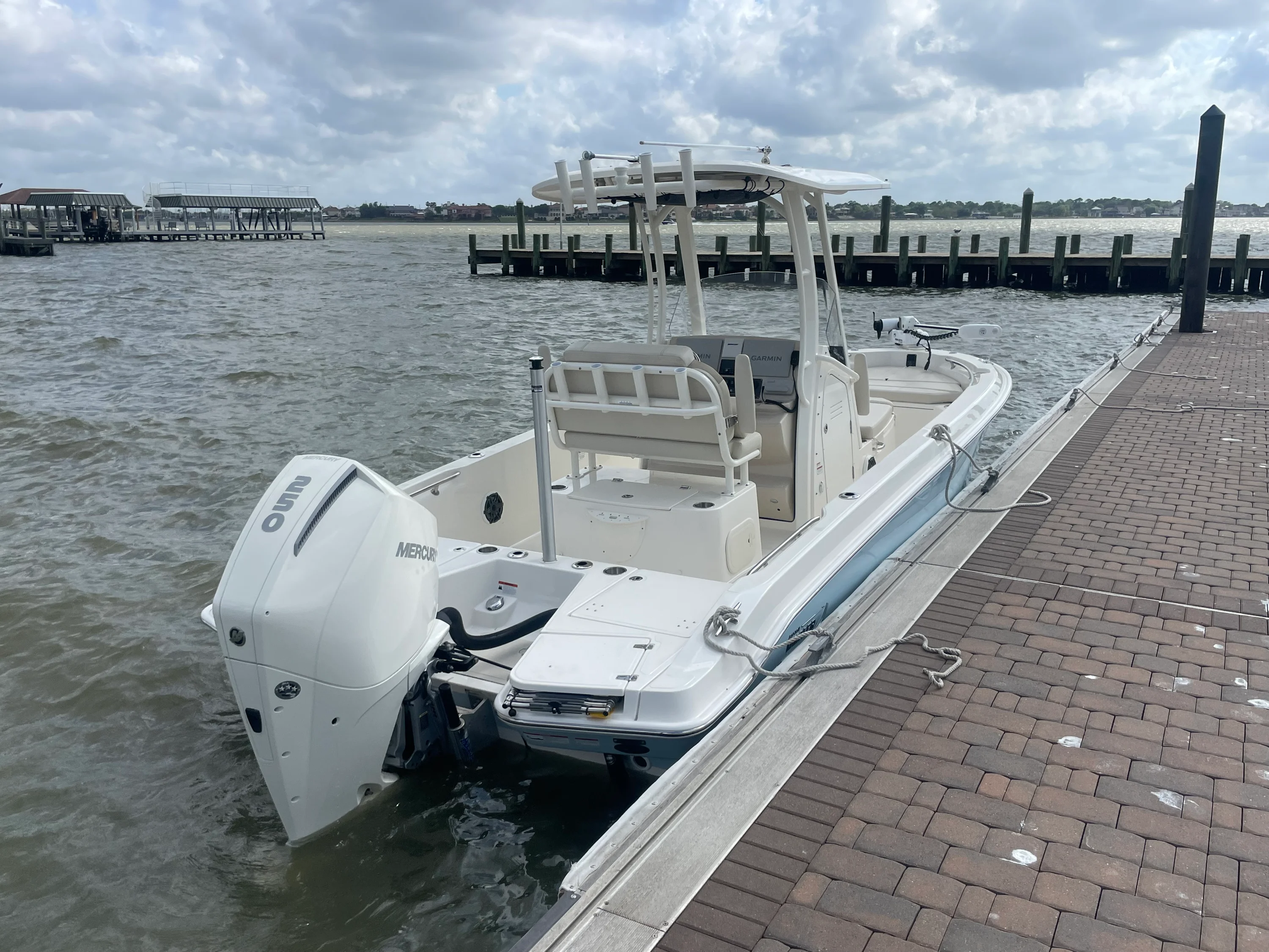 2023 Boston Whaler 220 DAUNTLESS Image Thumbnail #26