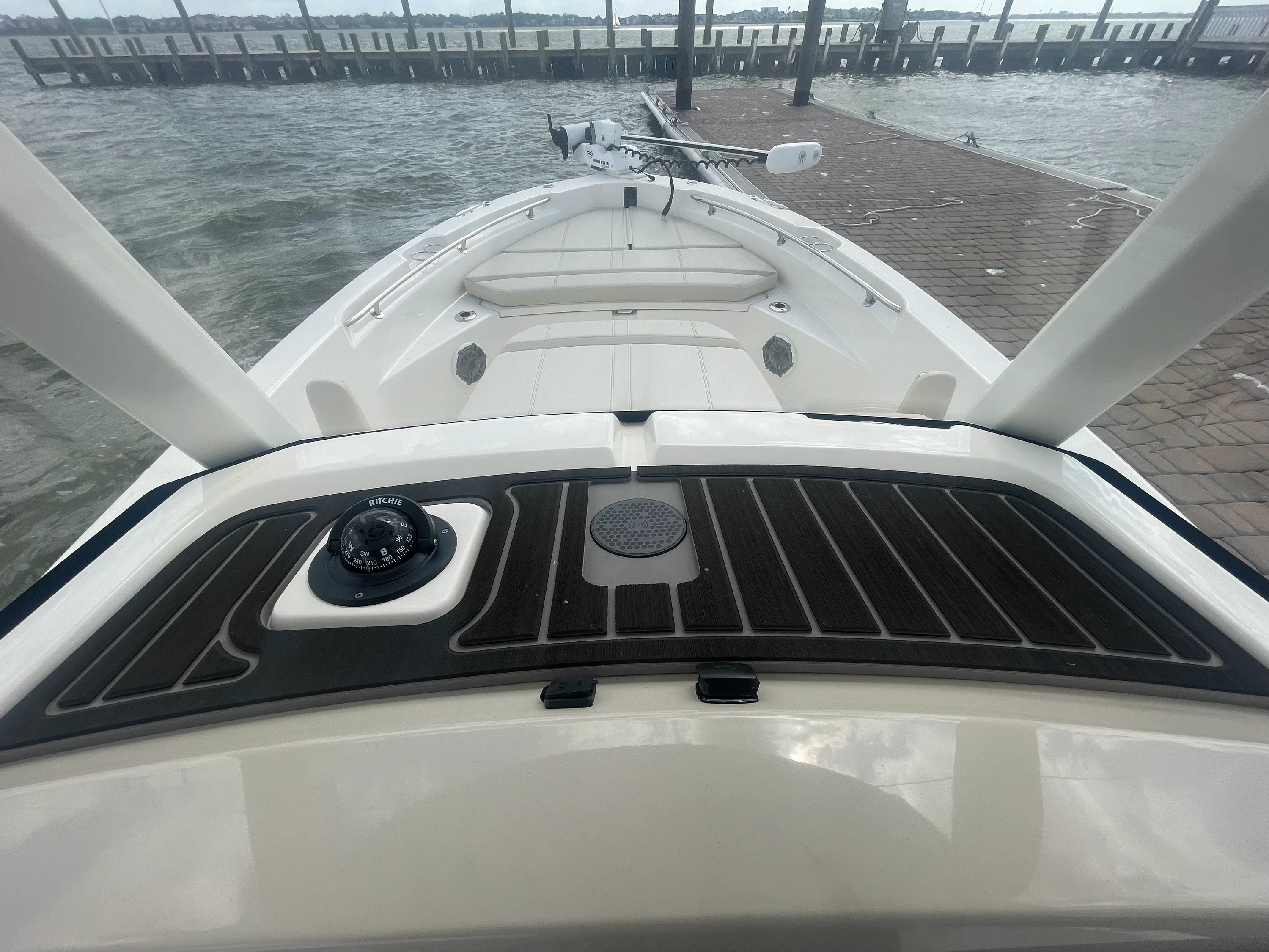 2023 Boston Whaler 220 DAUNTLESS Image Thumbnail #20