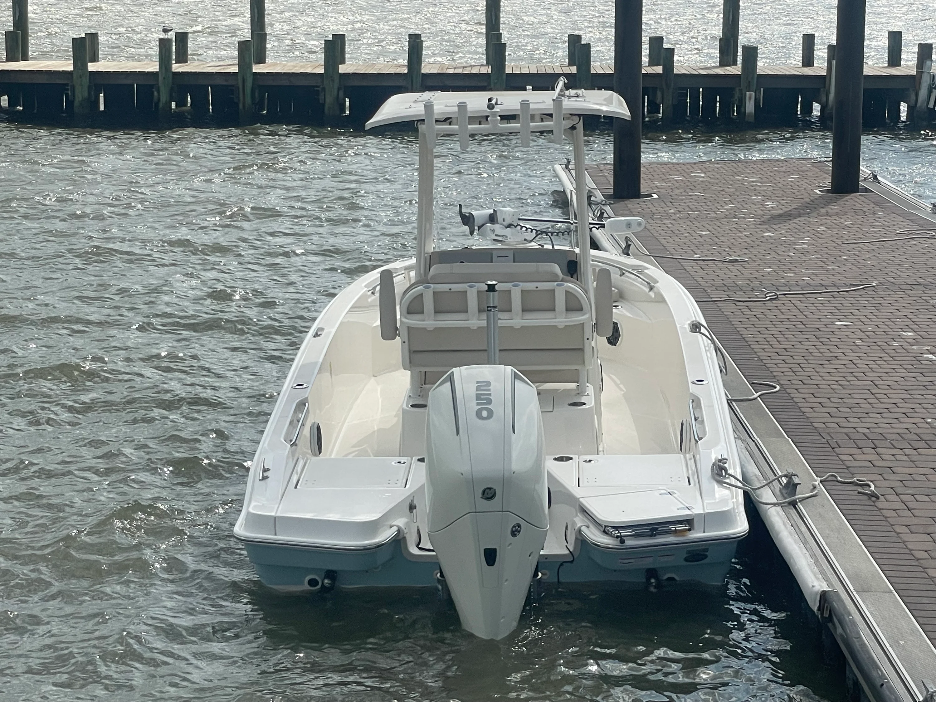 2023 Boston Whaler 220 DAUNTLESS Image Thumbnail #27