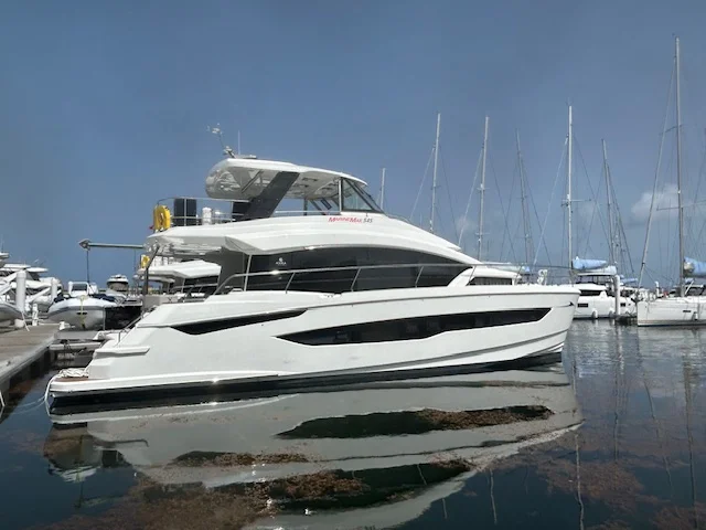 2023 Aquila 54 Yacht
