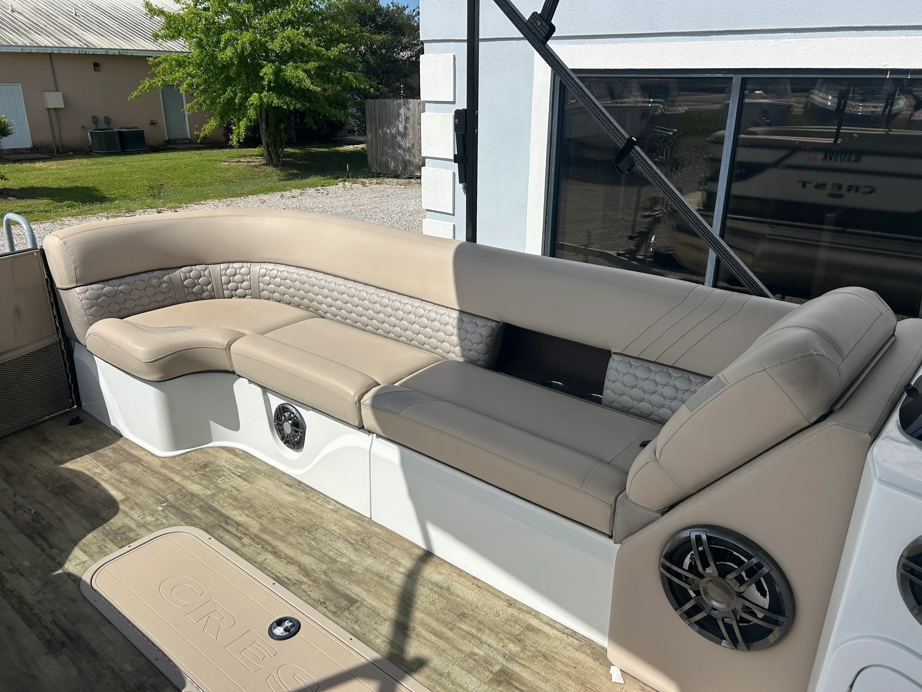 2021 Crest 250 CARIBBEAN PLATINUM Image Thumbnail #14