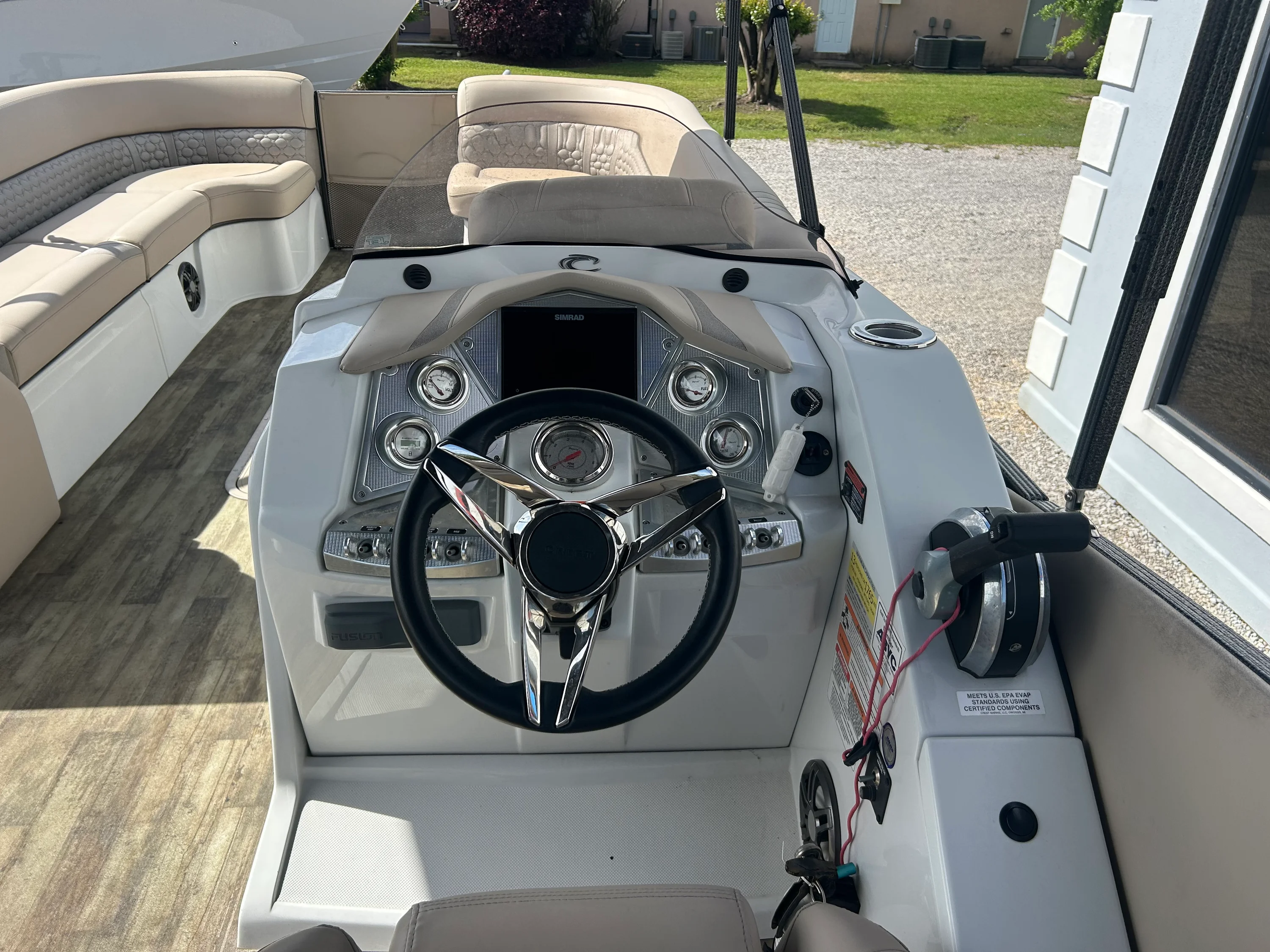 2021 Crest 250 CARIBBEAN PLATINUM Image Thumbnail #12