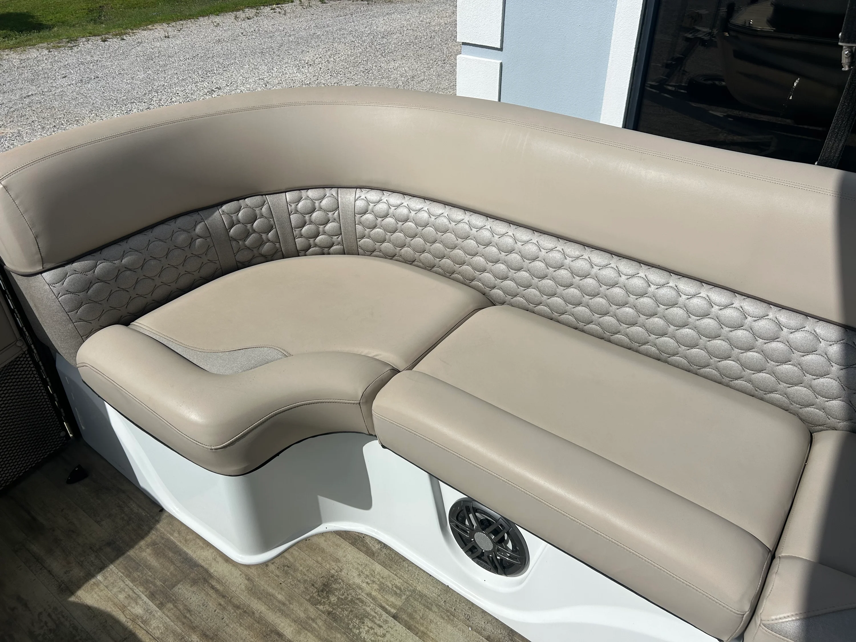 2021 Crest 250 CARIBBEAN PLATINUM Image Thumbnail #16