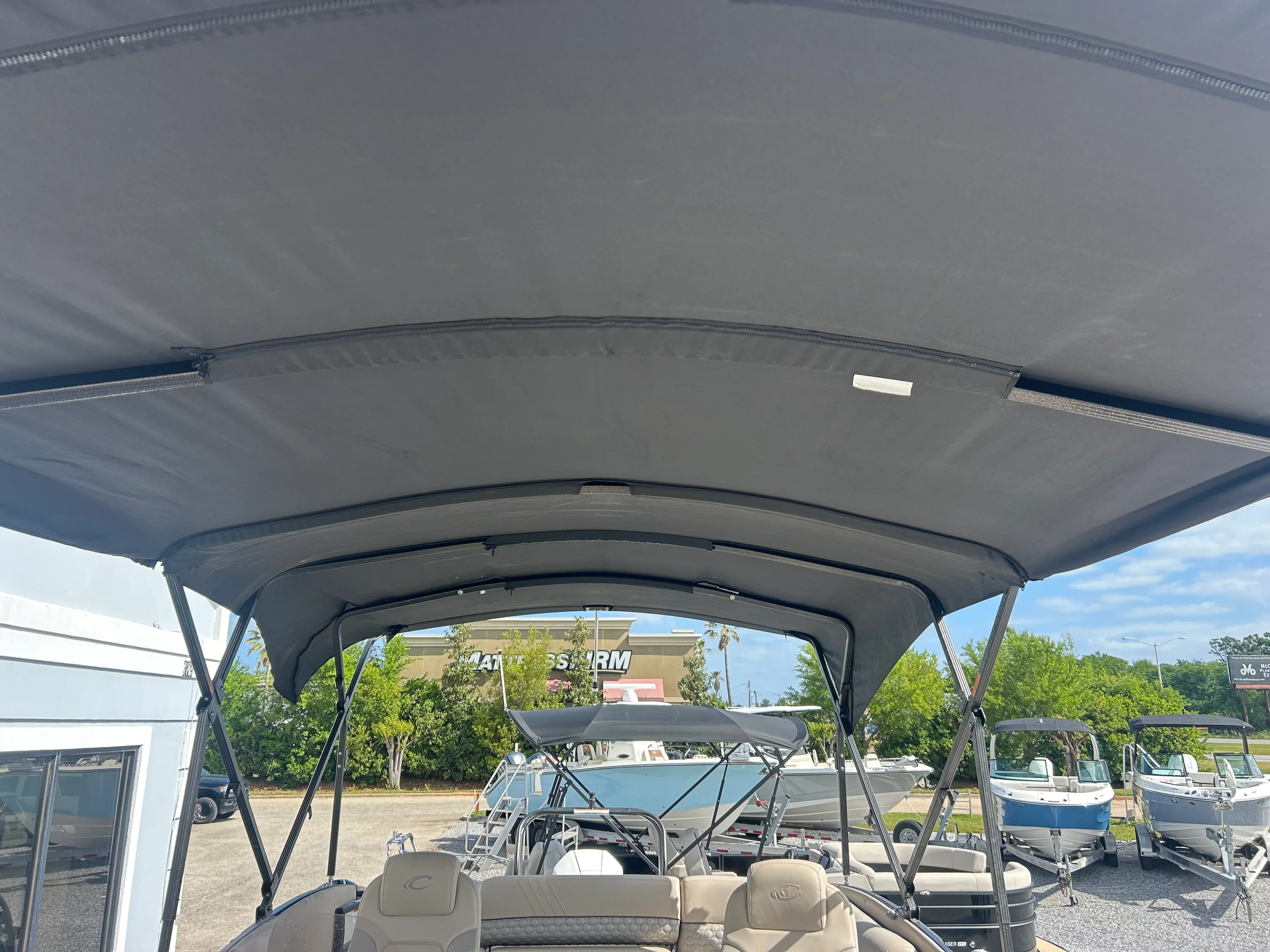 2021 Crest 250 CARIBBEAN PLATINUM Image Thumbnail #17