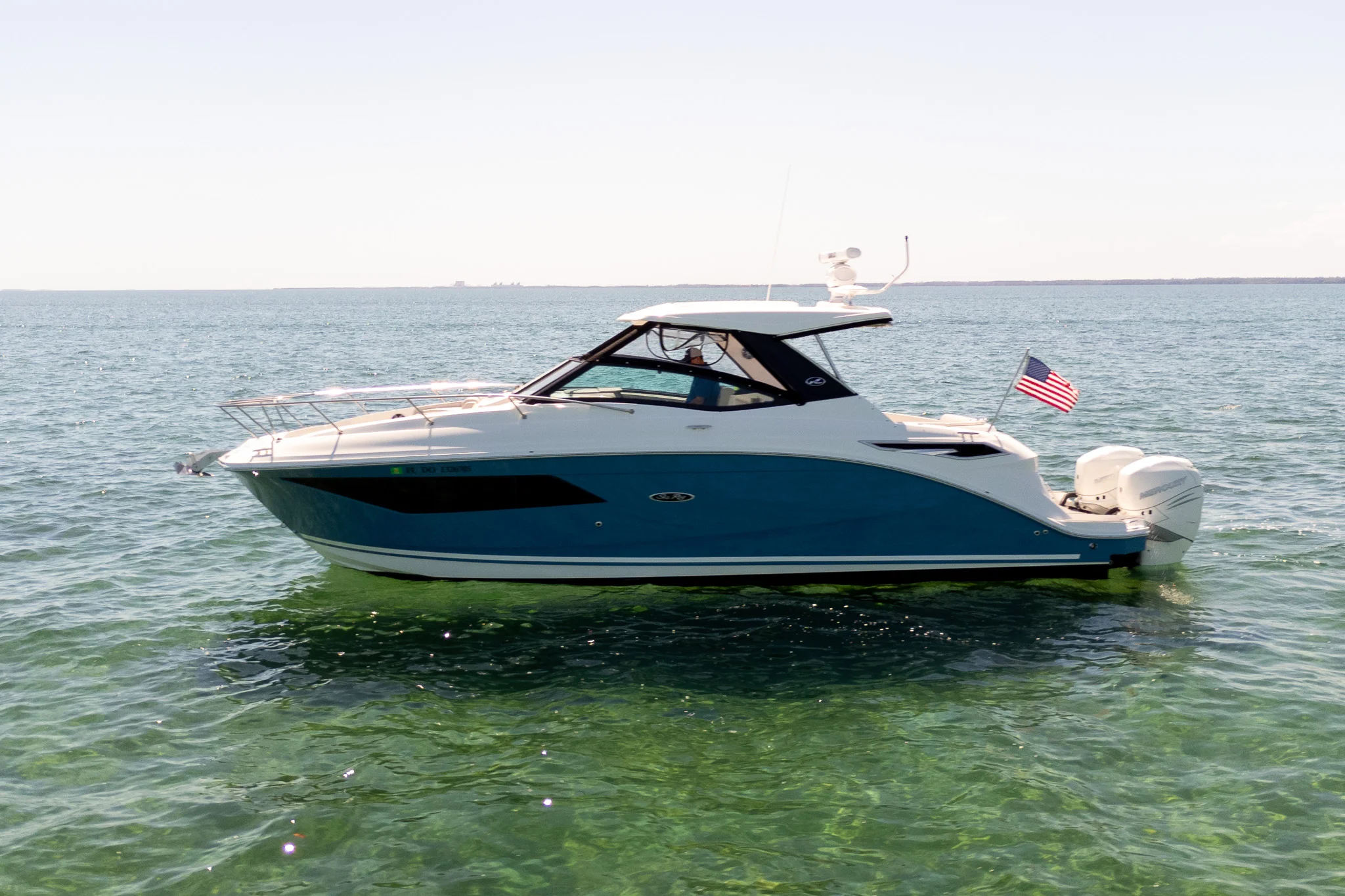 2020 Sea Ray 320 DA OB Image Thumbnail #0