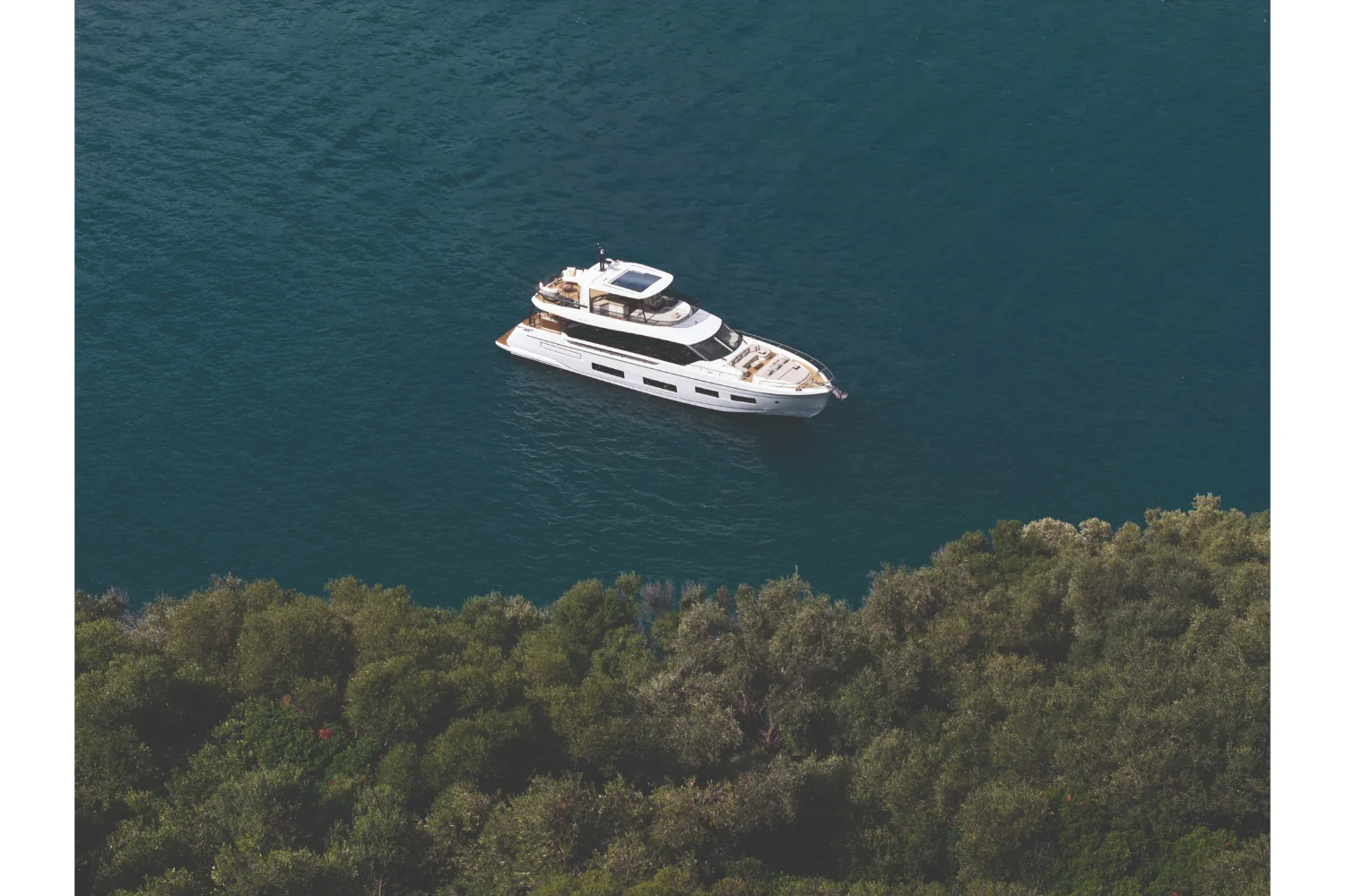 2027 Azimut Fly 82 Image Thumbnail #4