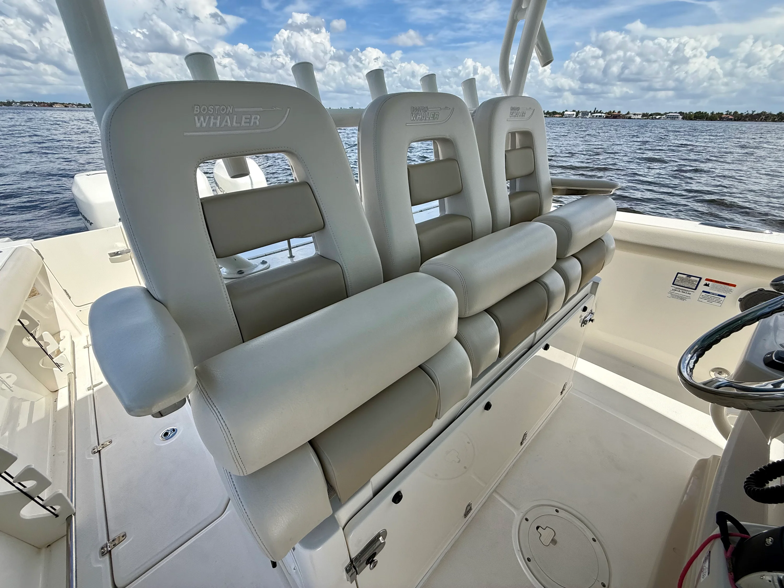 2022 Boston Whaler 350 OUTRAGE Image Thumbnail #26