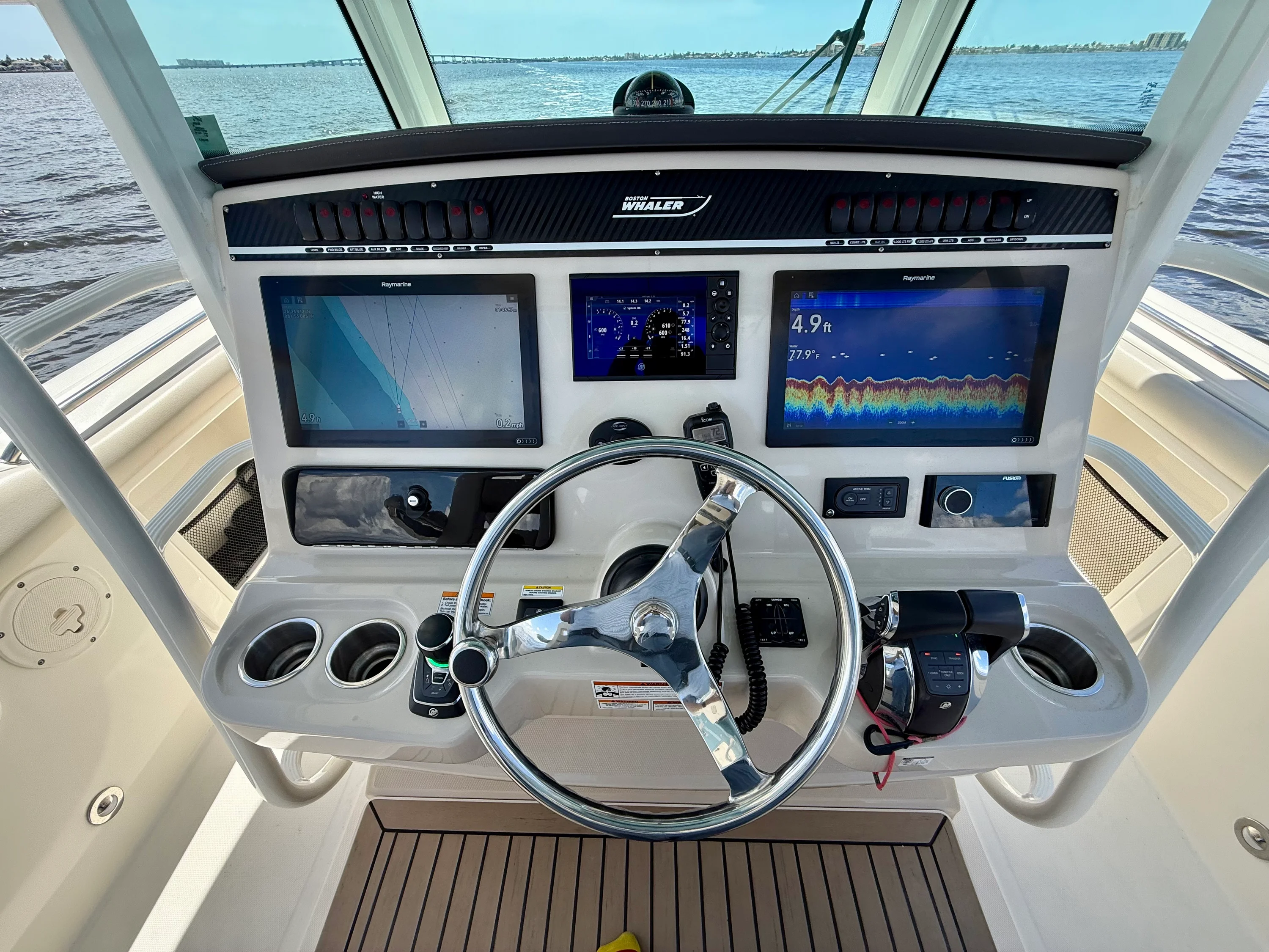 2022 Boston Whaler 350 OUTRAGE Image Thumbnail #29