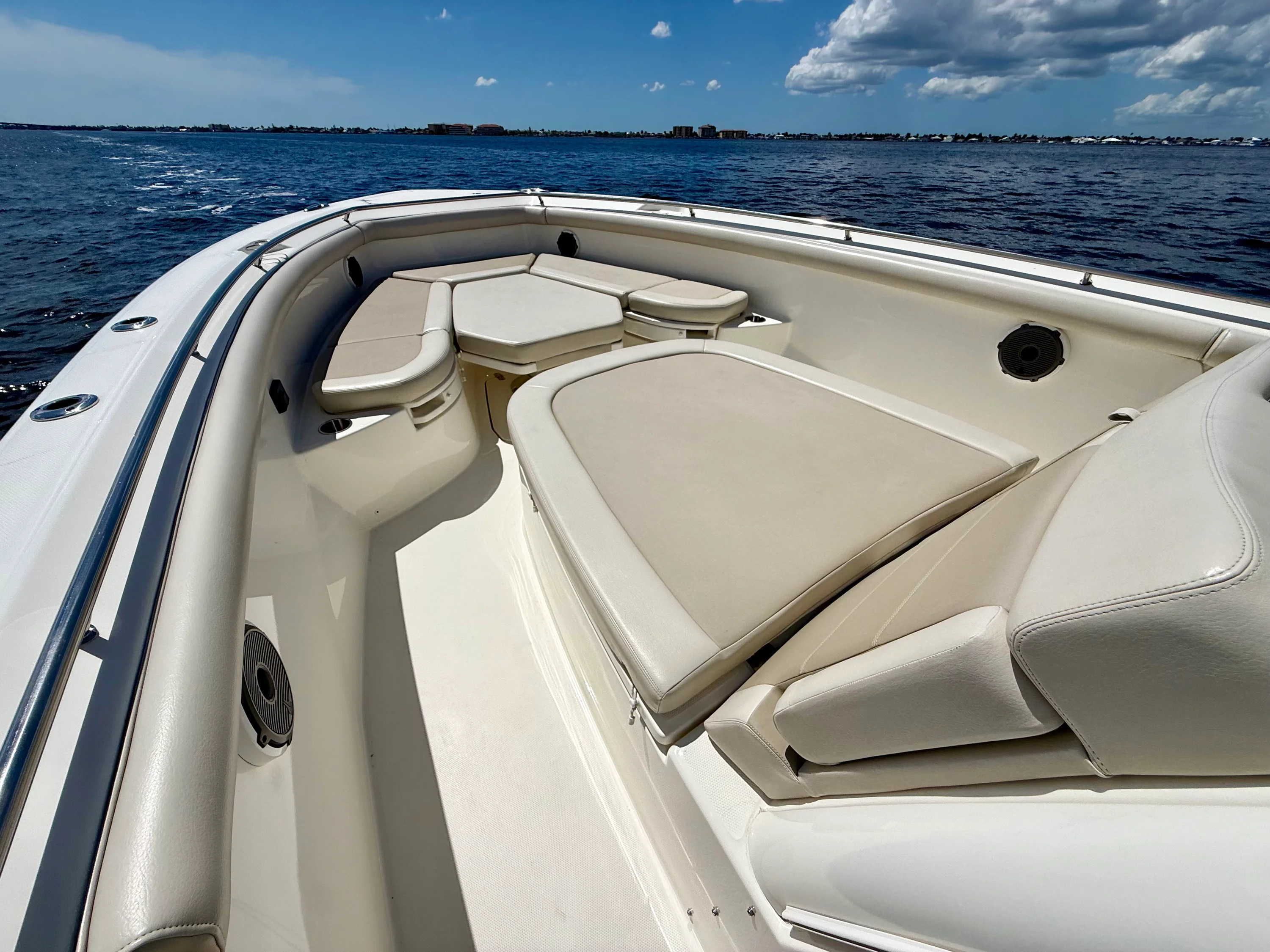 2022 Boston Whaler 350 OUTRAGE Image Thumbnail #38