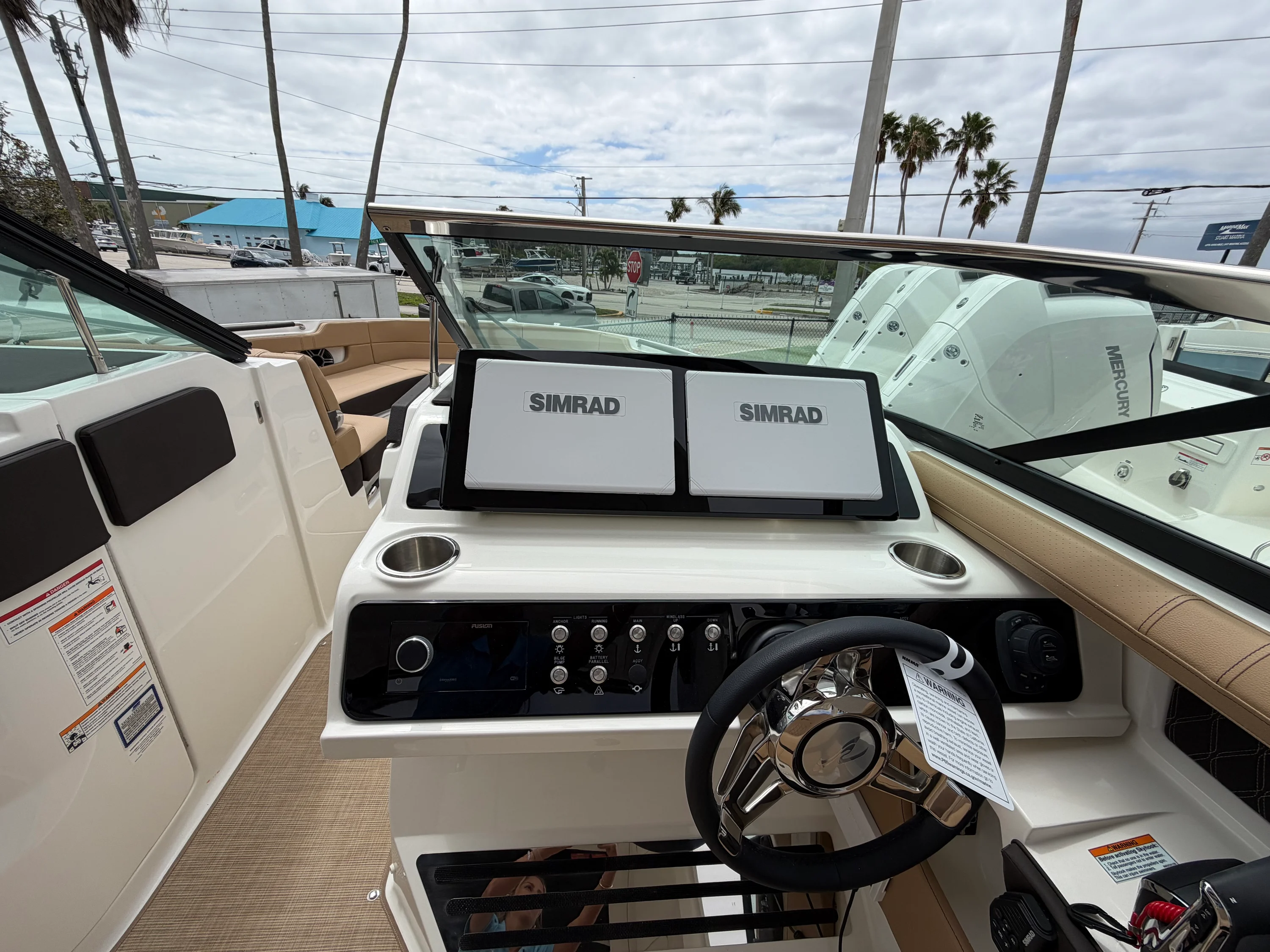 2026 Sea Ray SLX 310 Outboard Image Thumbnail #26