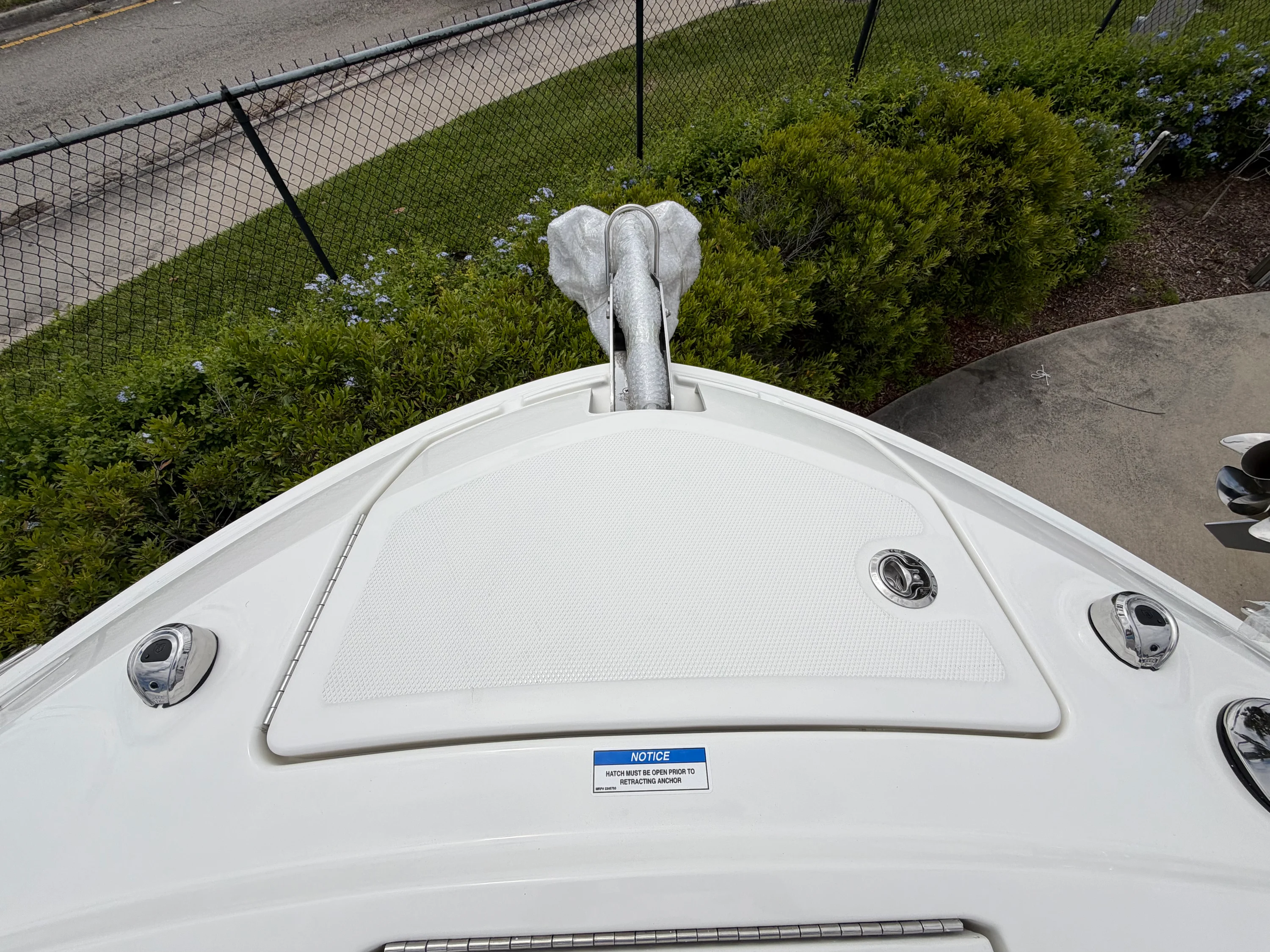 2026 Sea Ray SLX 310 Outboard Image Thumbnail #42