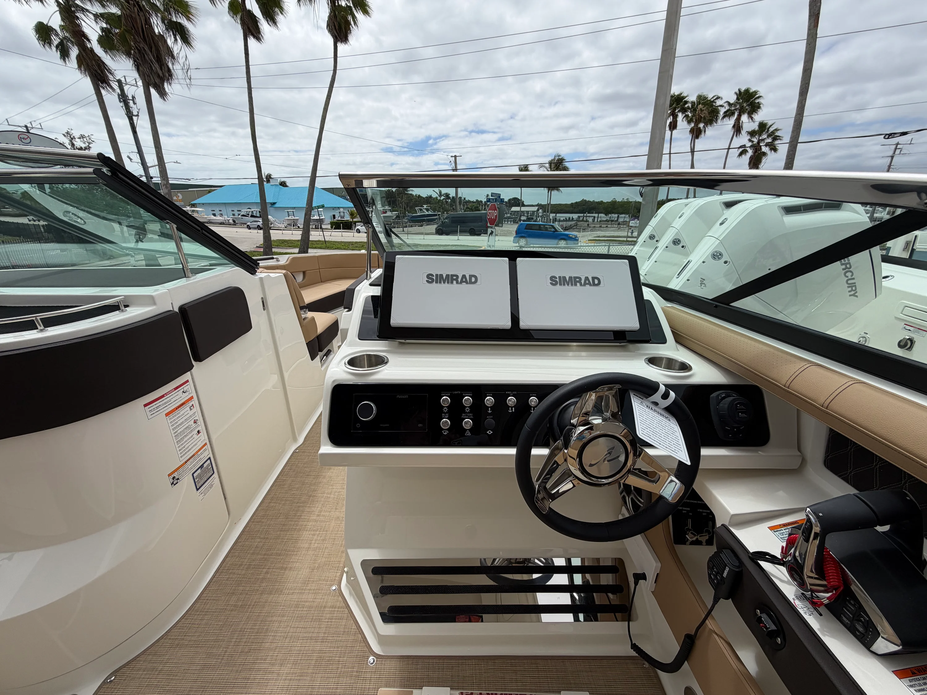 2026 Sea Ray SLX 310 Outboard Image Thumbnail #24