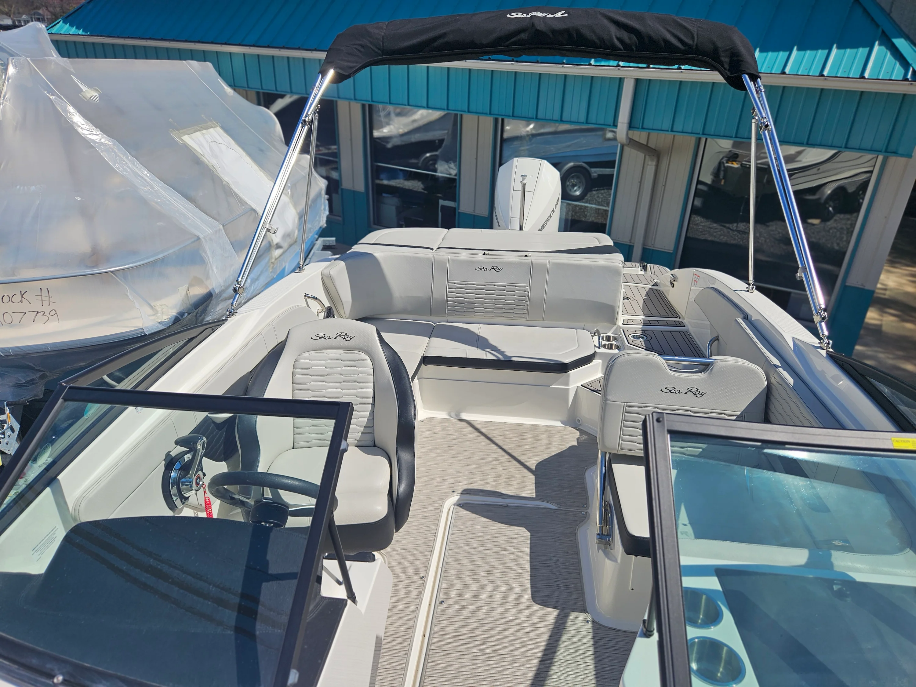 2023 Sea Ray 21 SPX OB Image Thumbnail #5