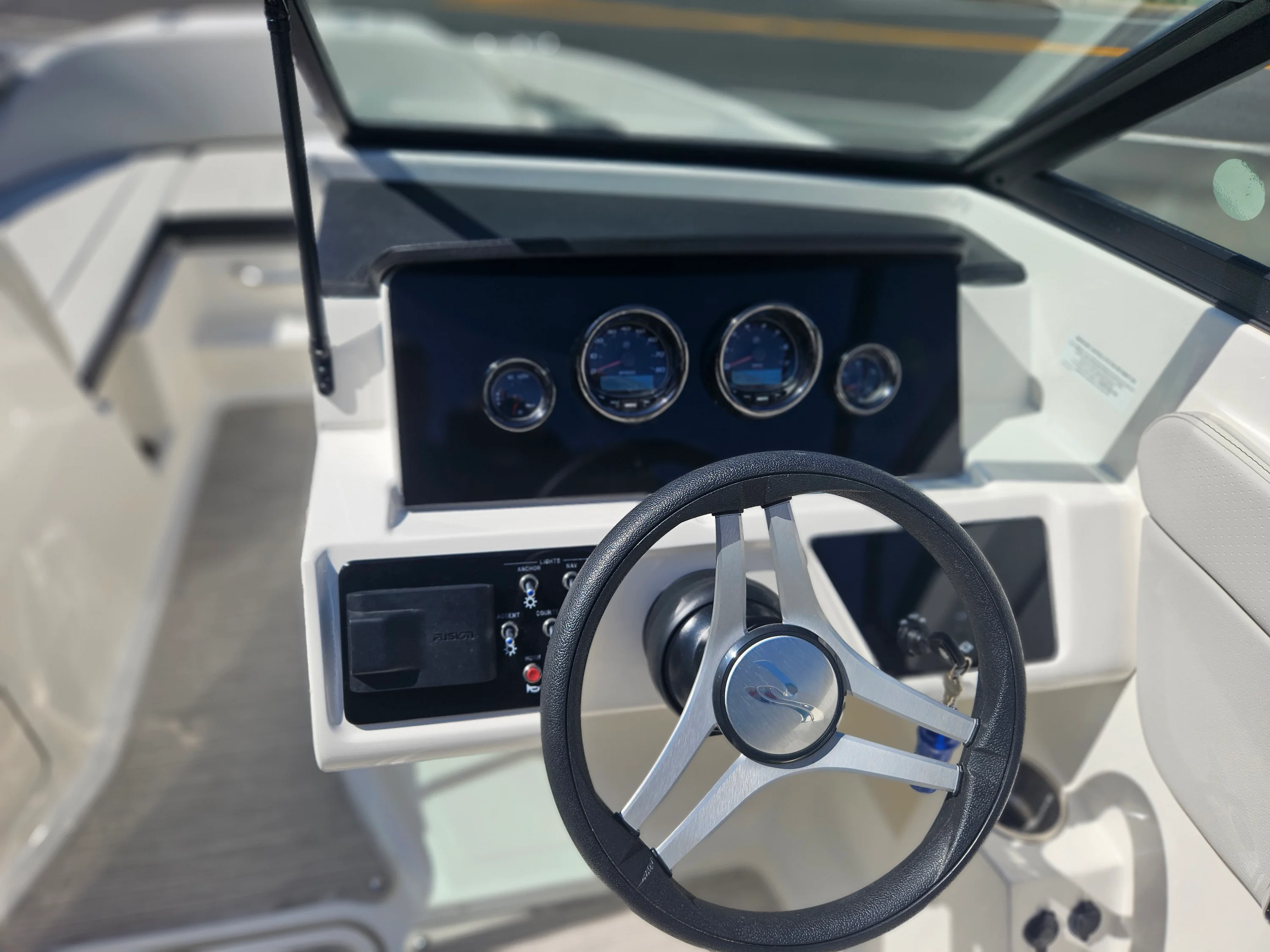 2023 Sea Ray 21 SPX OB Image Thumbnail #10