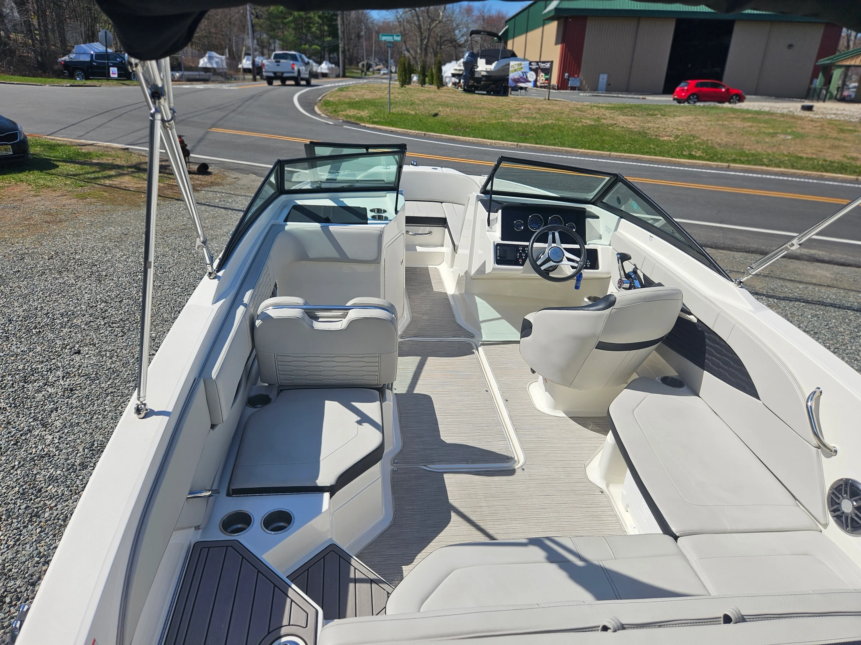 2023 Sea Ray 21 SPX OB Image Thumbnail #4