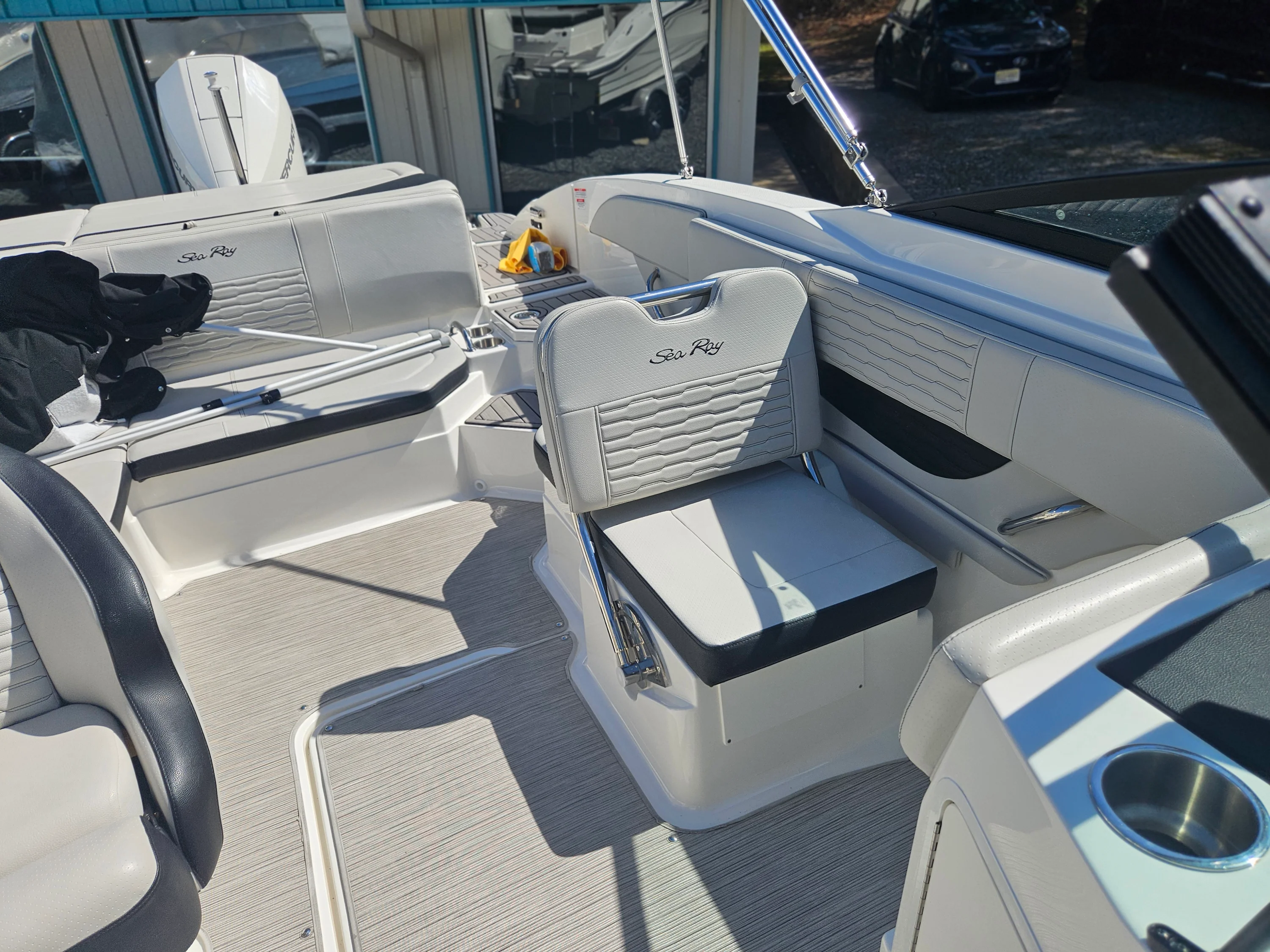 2023 Sea Ray 21 SPX OB Image Thumbnail #7