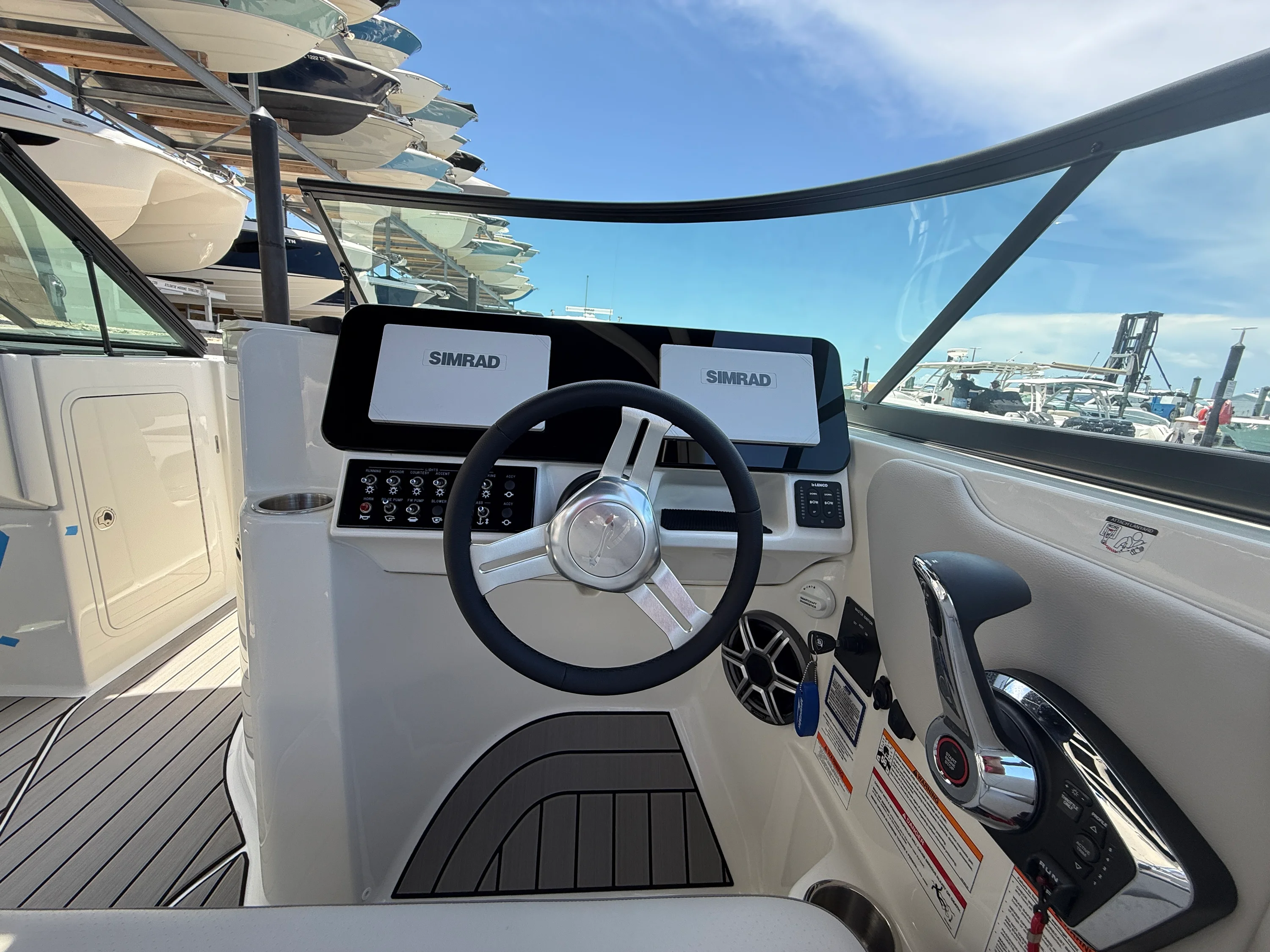 2026 Sea Ray SDX 270 Outboard Image Thumbnail #13