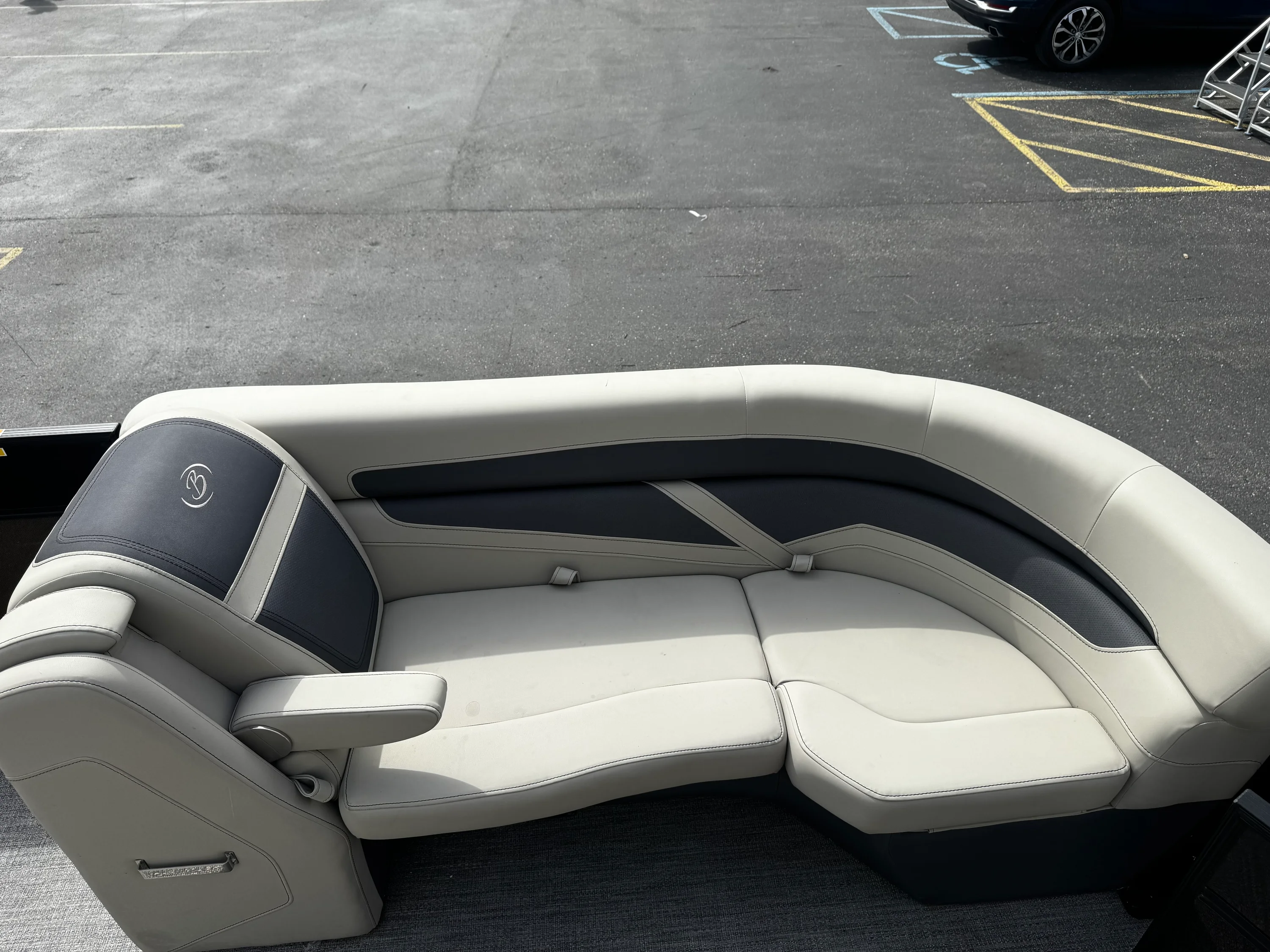 2022 Barletta C22UC Image Thumbnail #8