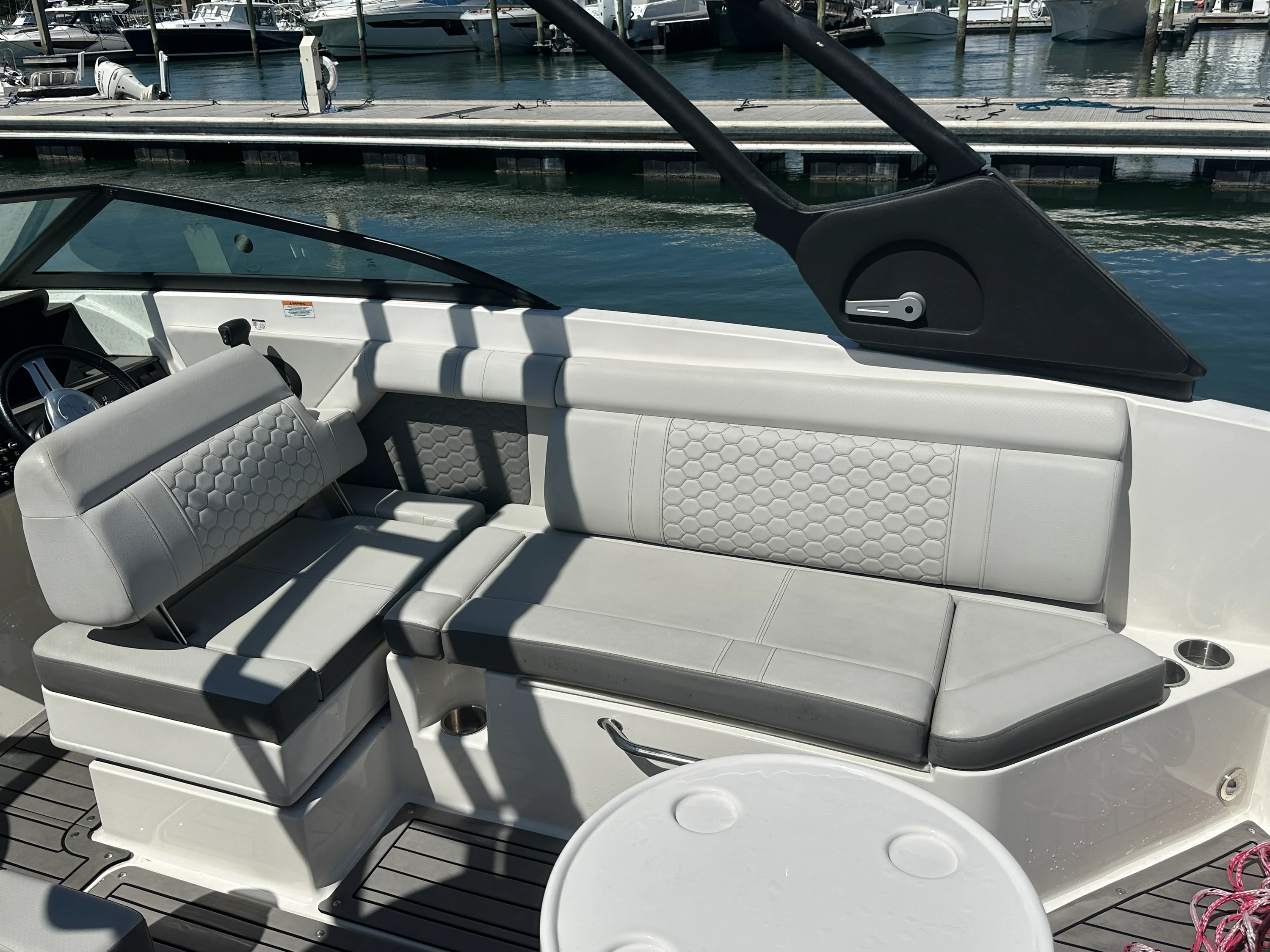 2022 Sea Ray SDX 270 OB Image Thumbnail #24