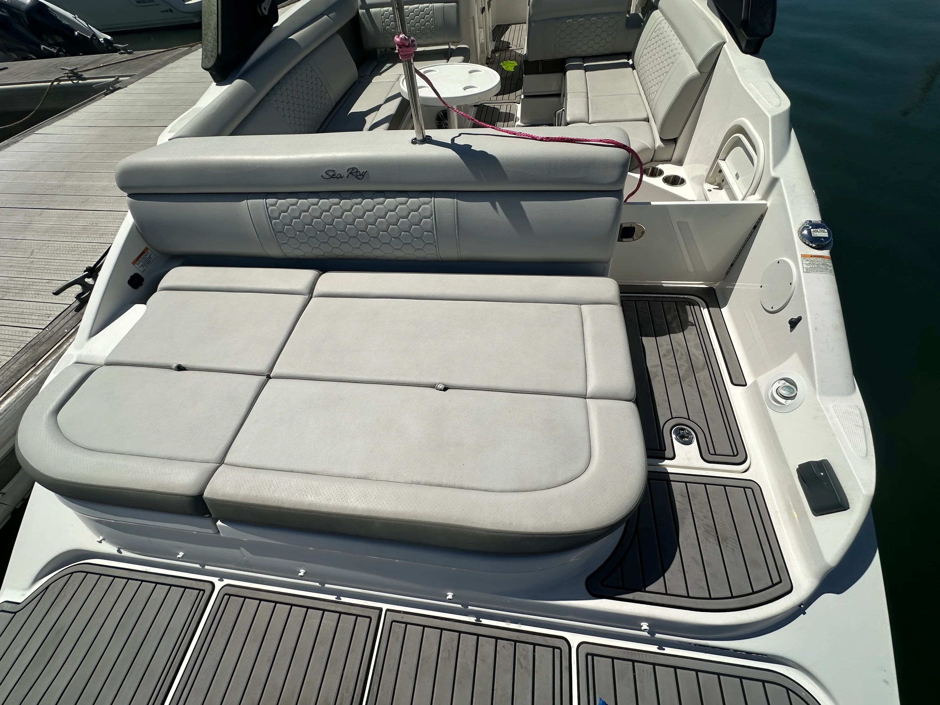 2022 Sea Ray SDX 270 OB Image Thumbnail #8