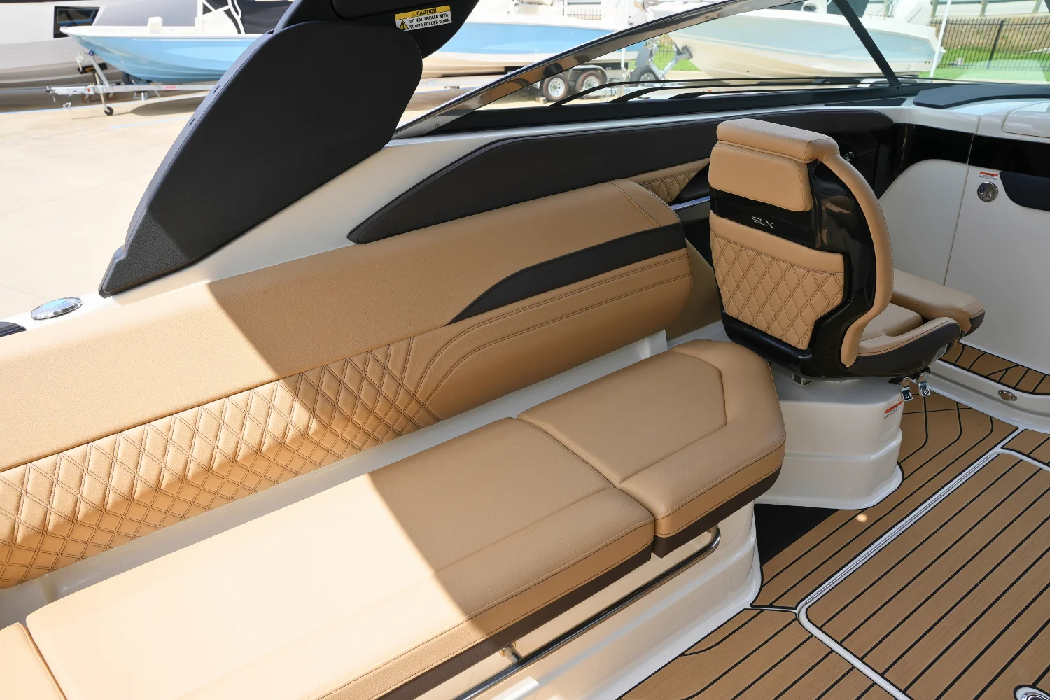 2026 Sea Ray SLX 280 Image Thumbnail #15