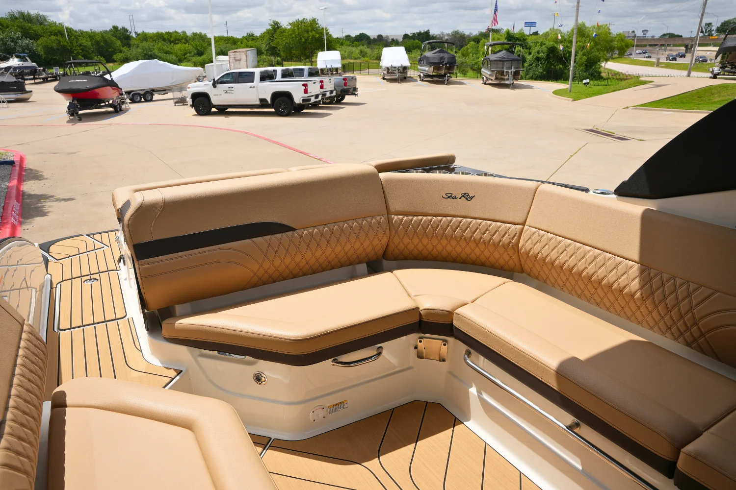 2026 Sea Ray SLX 280 Image Thumbnail #13