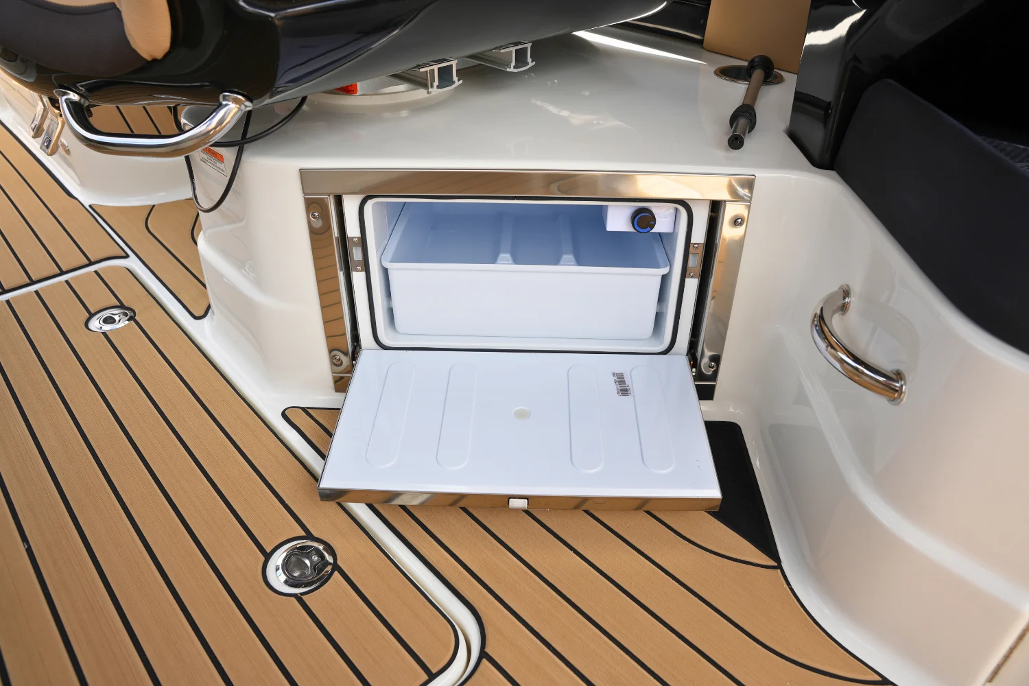 2026 Sea Ray SLX 280 Image Thumbnail #24