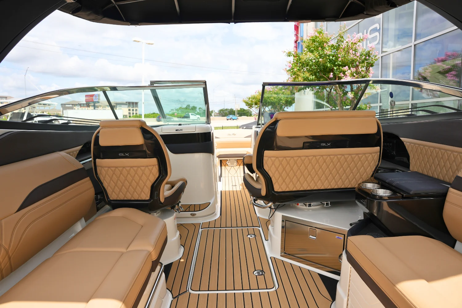2026 Sea Ray SLX 280 Image Thumbnail #16