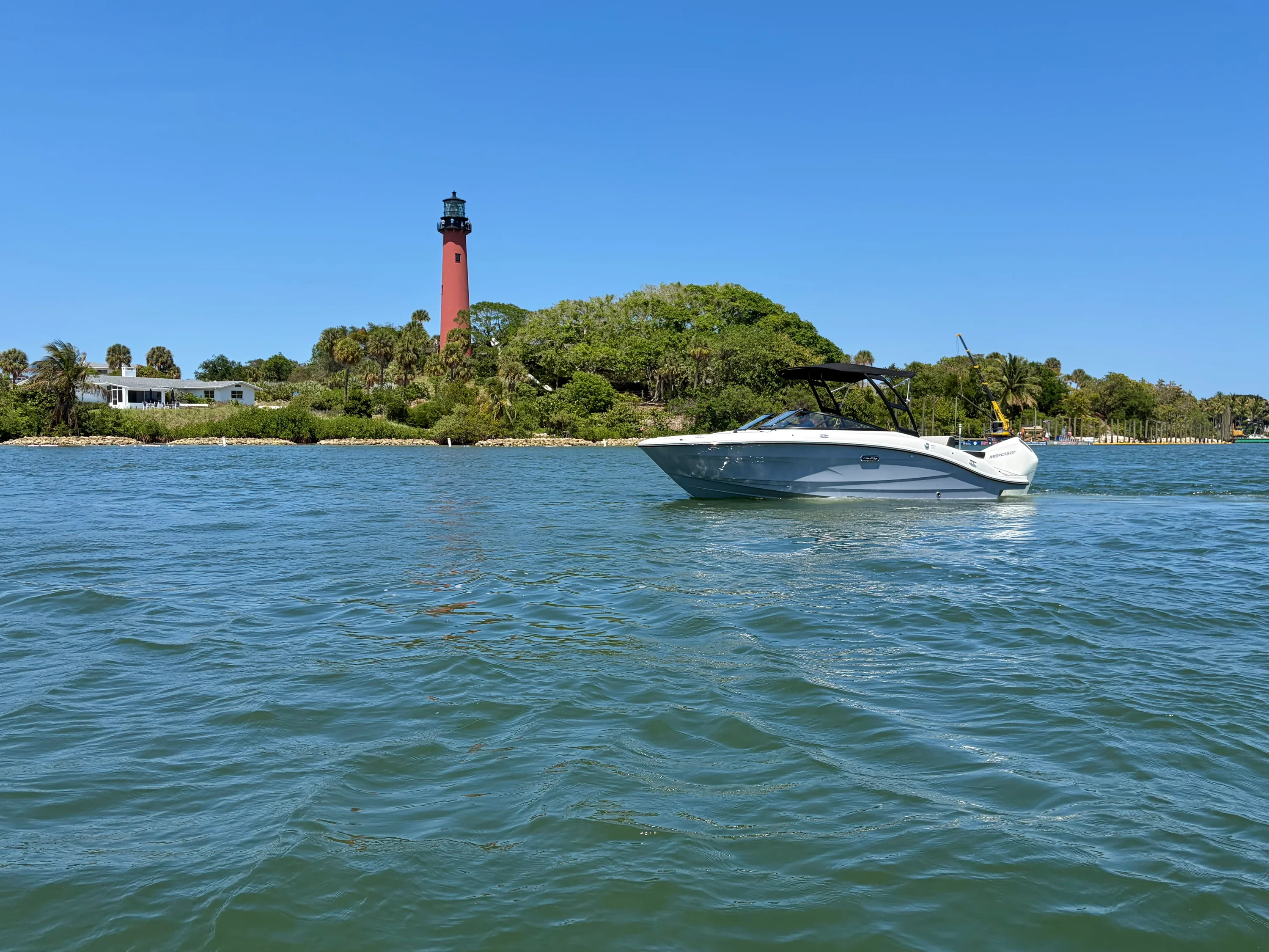 2026 Sea Ray SPX 210 Outboard Image Thumbnail #6