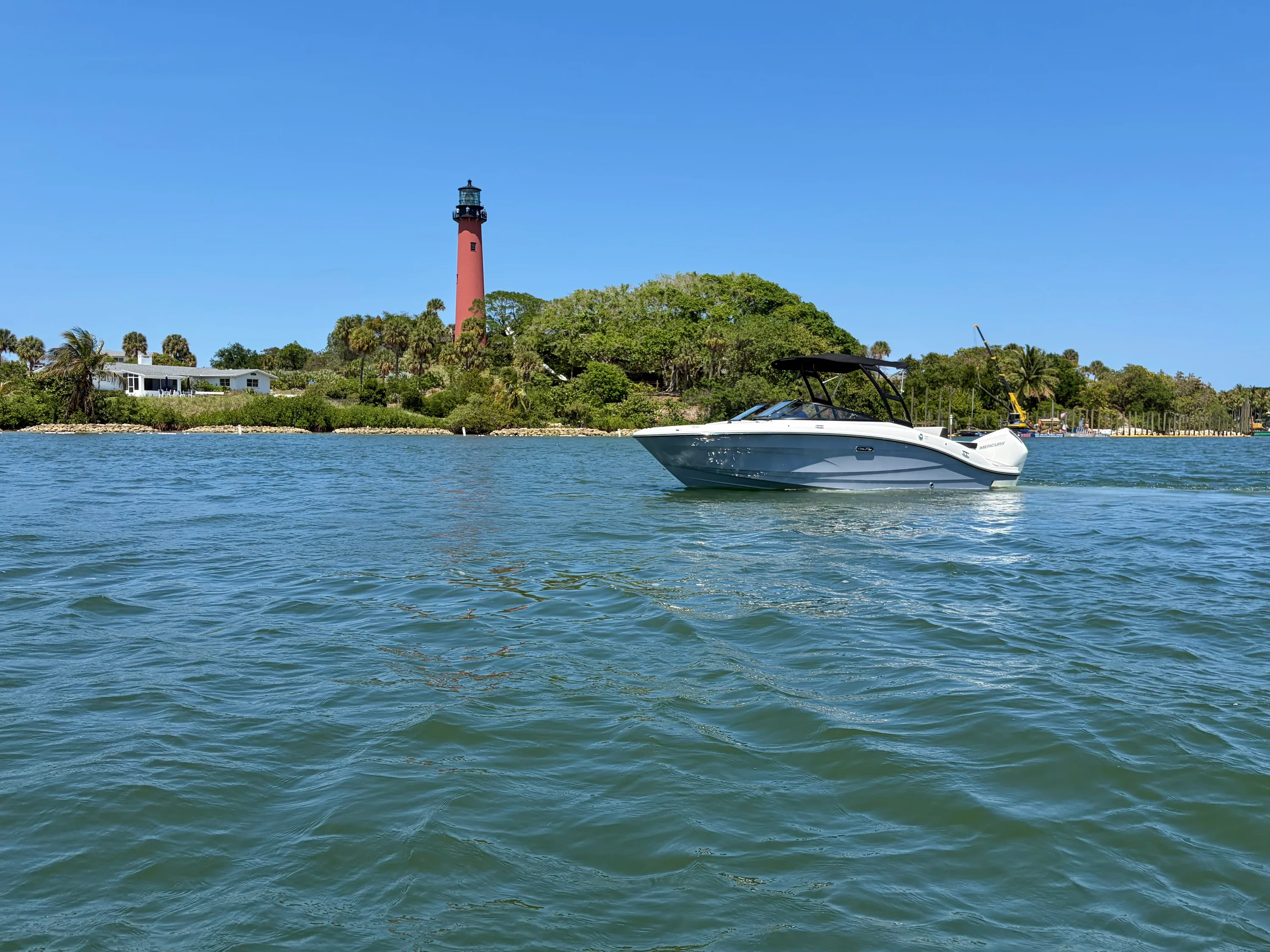 2026 Sea Ray SPX 210 Outboard Image Thumbnail #5
