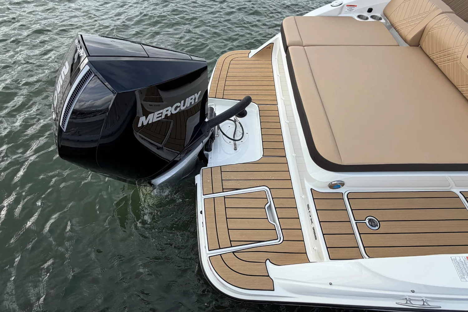 2026 Sea Ray SDX 250 Outboard Image Thumbnail #20