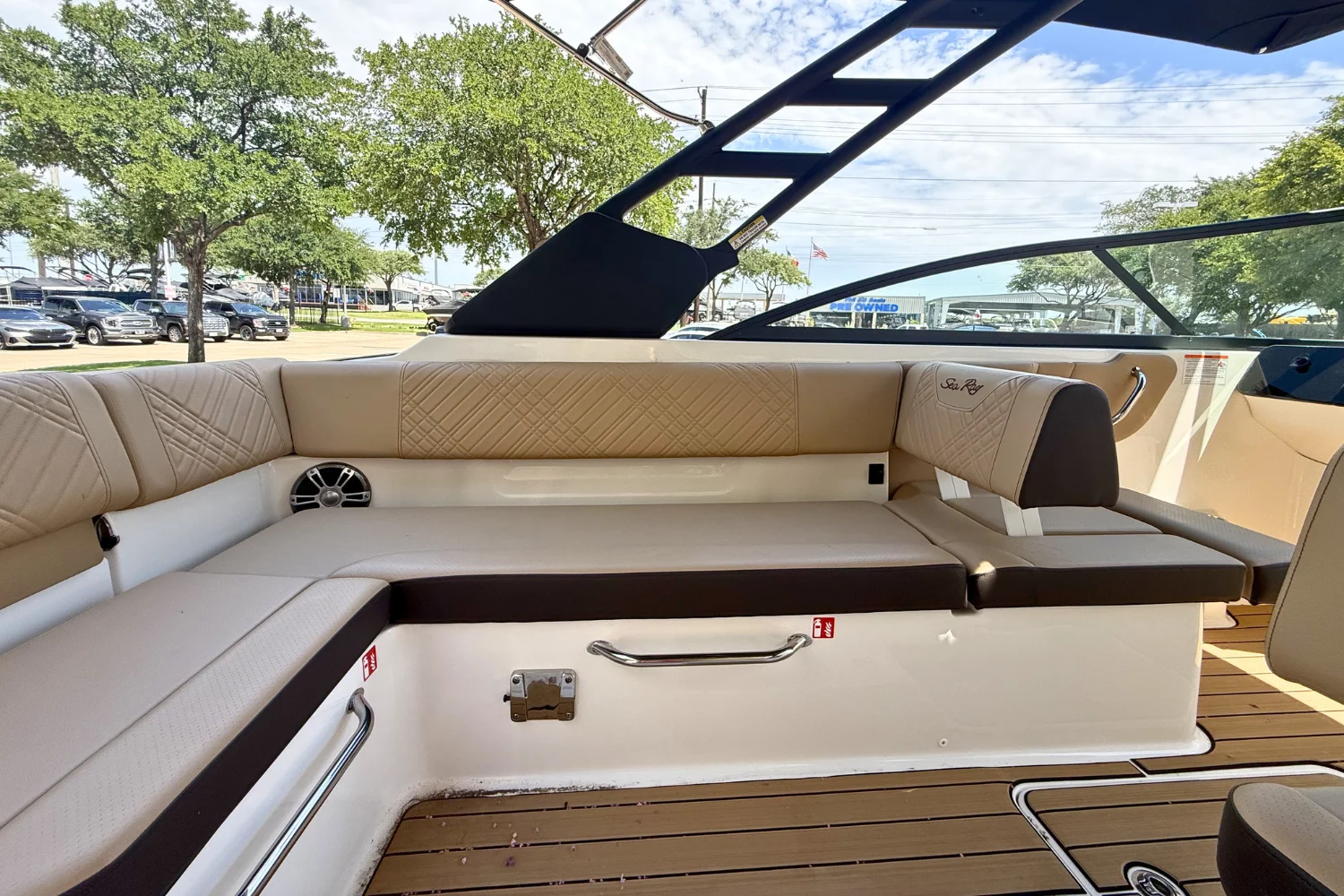 2026 Sea Ray SDX 270 Image Thumbnail #6