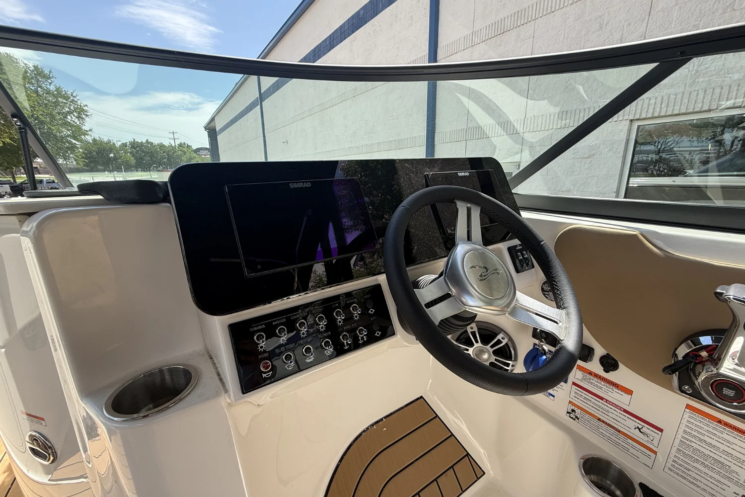 2026 Sea Ray SDX 270 Image Thumbnail #8