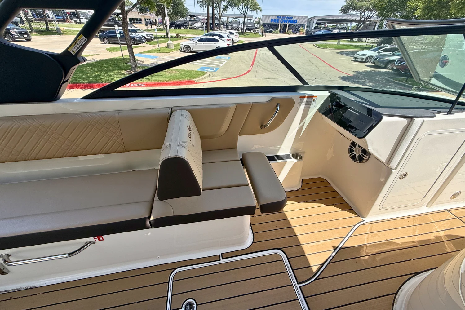 2026 Sea Ray SDX 270 Image Thumbnail #7