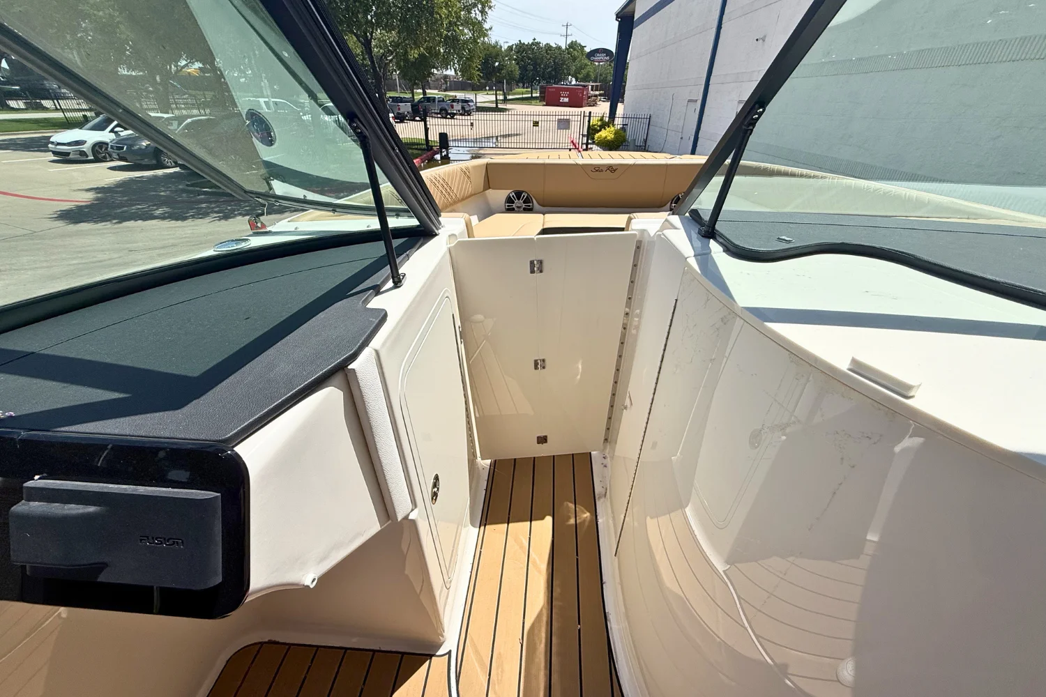 2026 Sea Ray SDX 270 Image Thumbnail #13