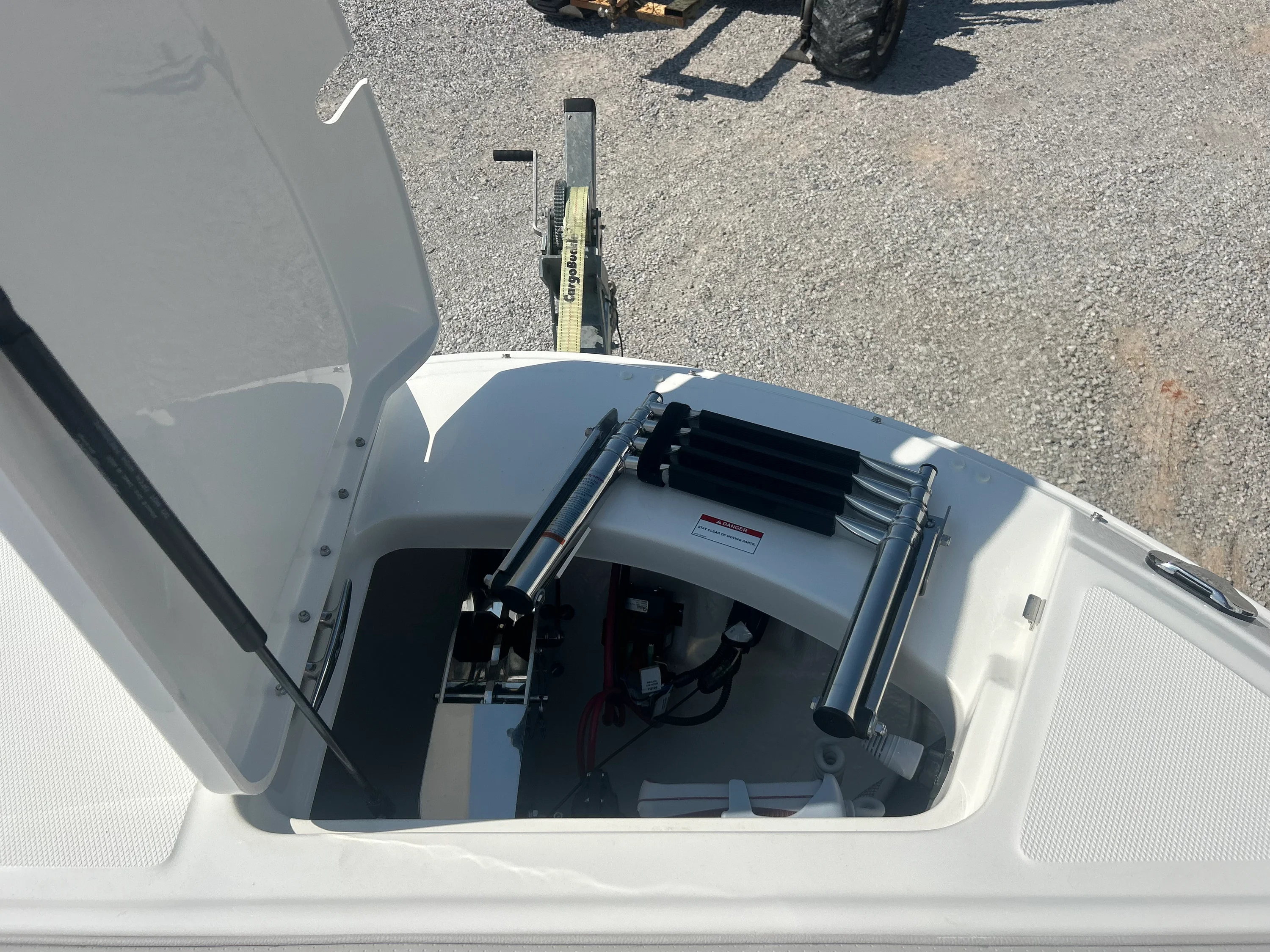 2027 Sea Ray SDX 270 Outboard Image Thumbnail #18