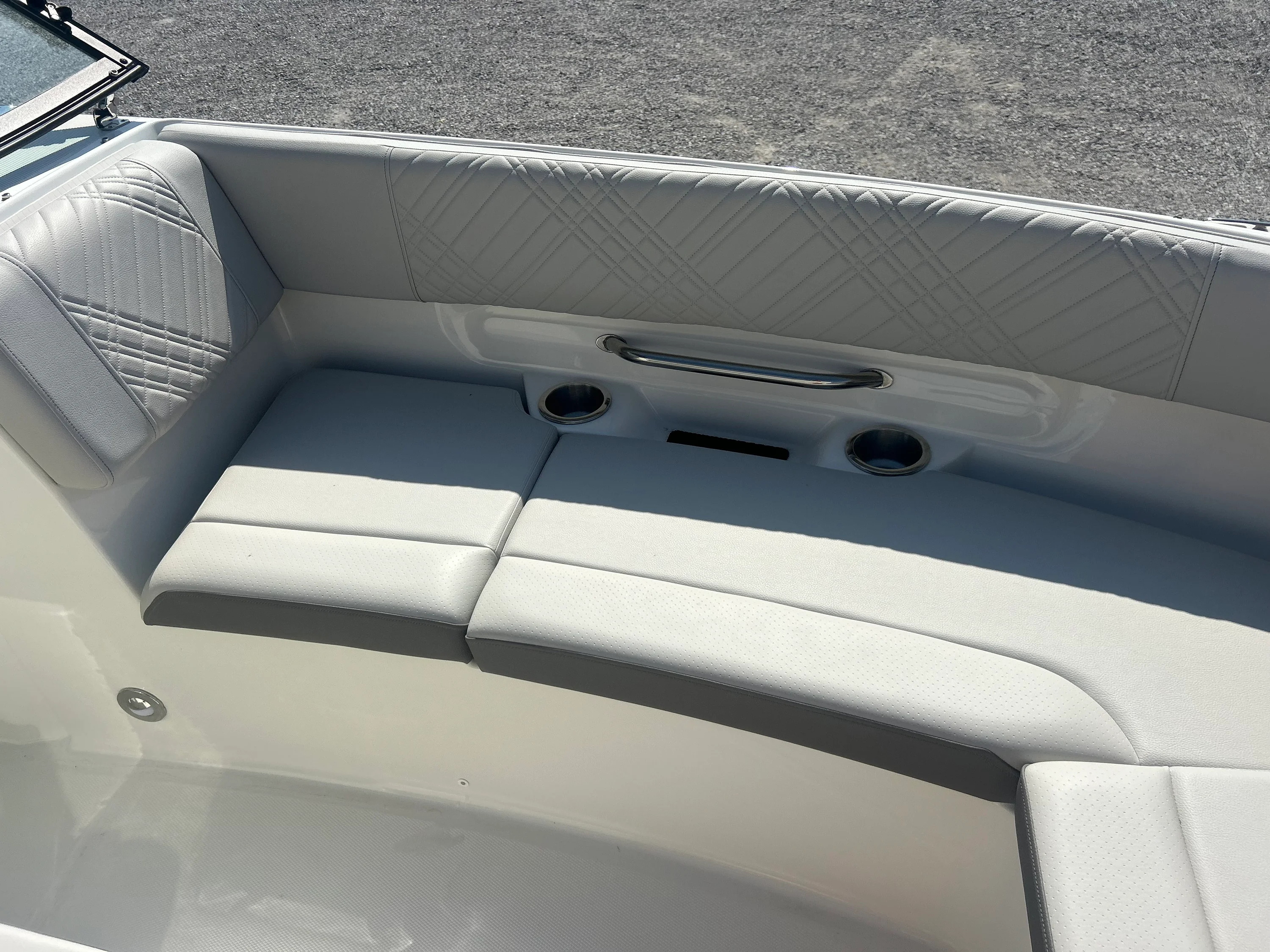 2027 Sea Ray SDX 270 Outboard Image Thumbnail #17