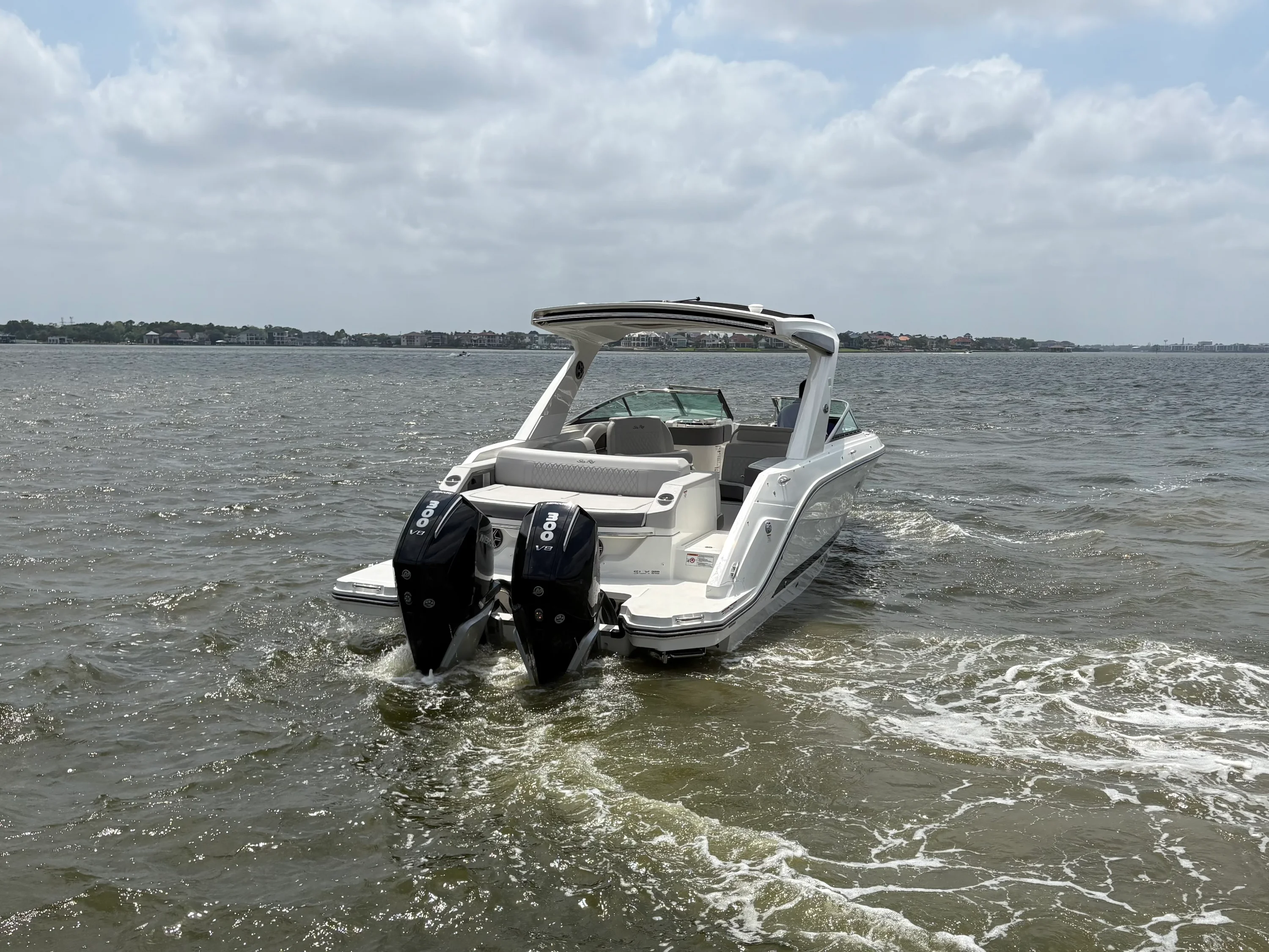 2026 Sea Ray SLX 310 Outboard Image Thumbnail #5
