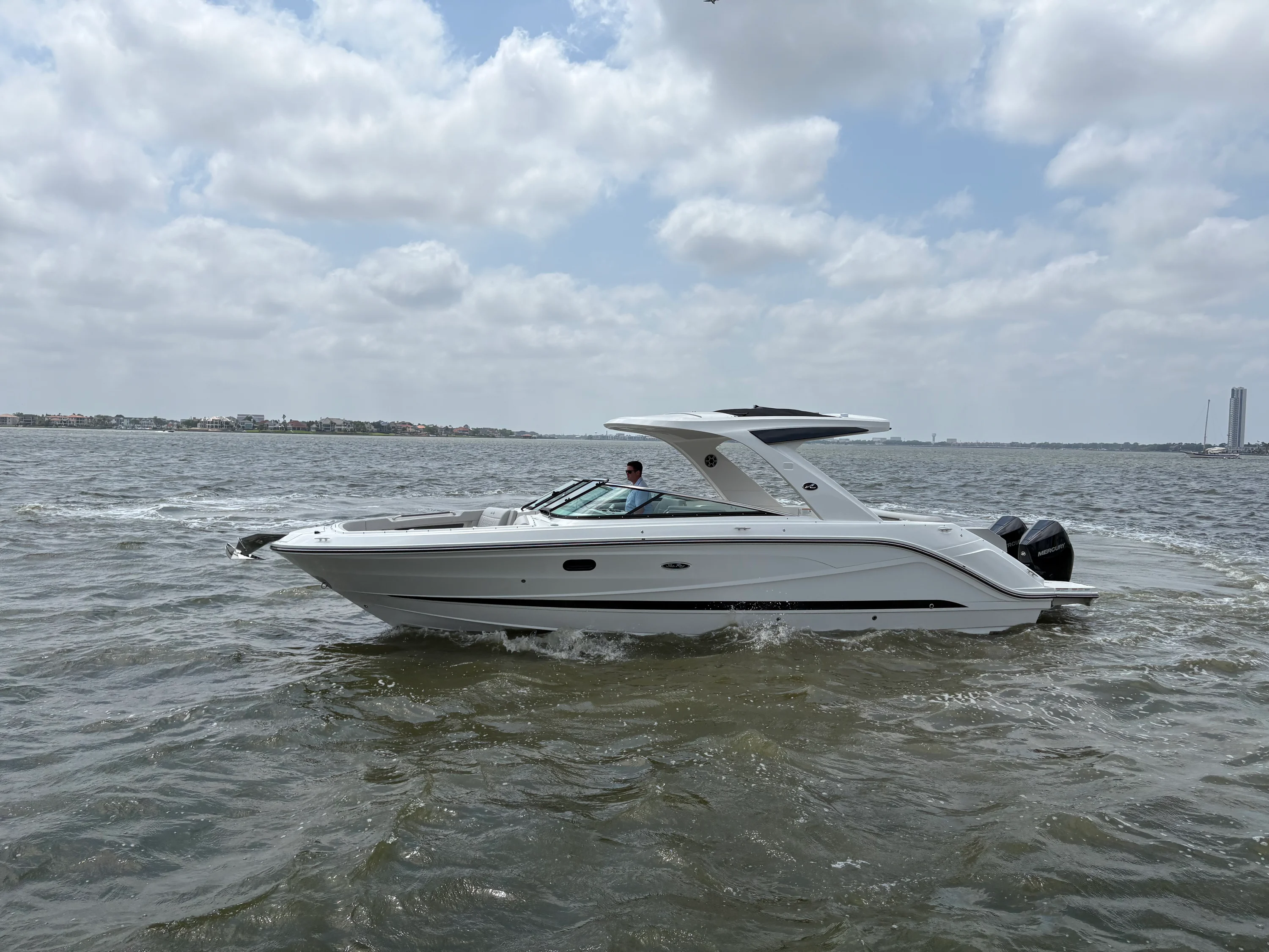 2026 Sea Ray SLX 310 Outboard Image Thumbnail #0