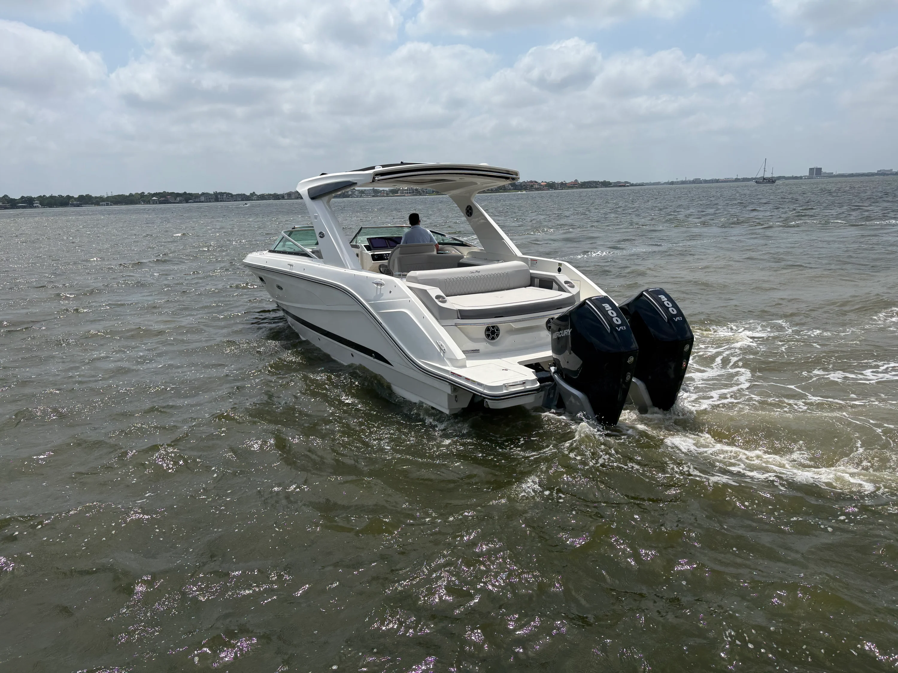 2026 Sea Ray SLX 310 Outboard Image Thumbnail #12