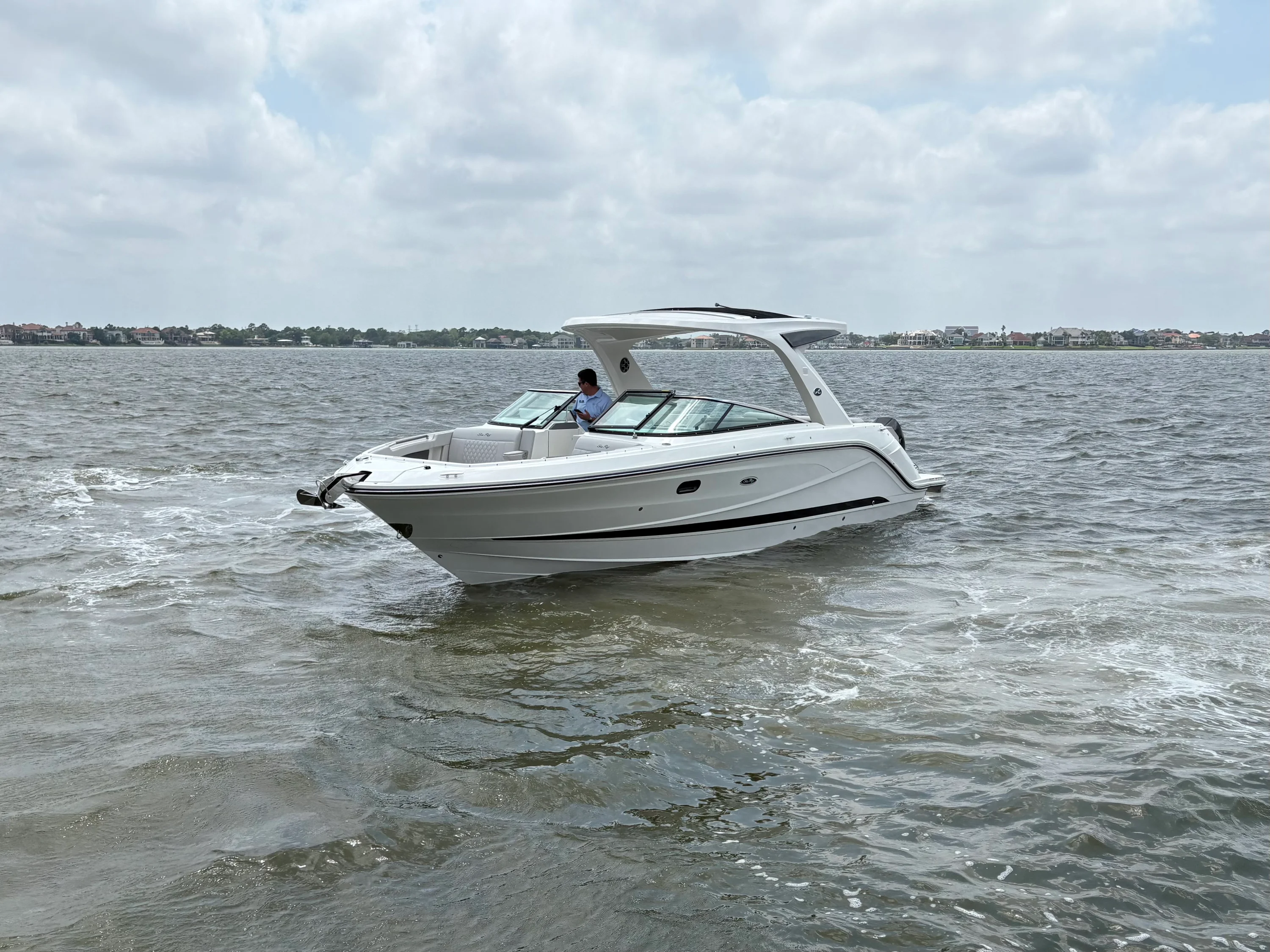 2026 Sea Ray SLX 310 Outboard Image Thumbnail #11