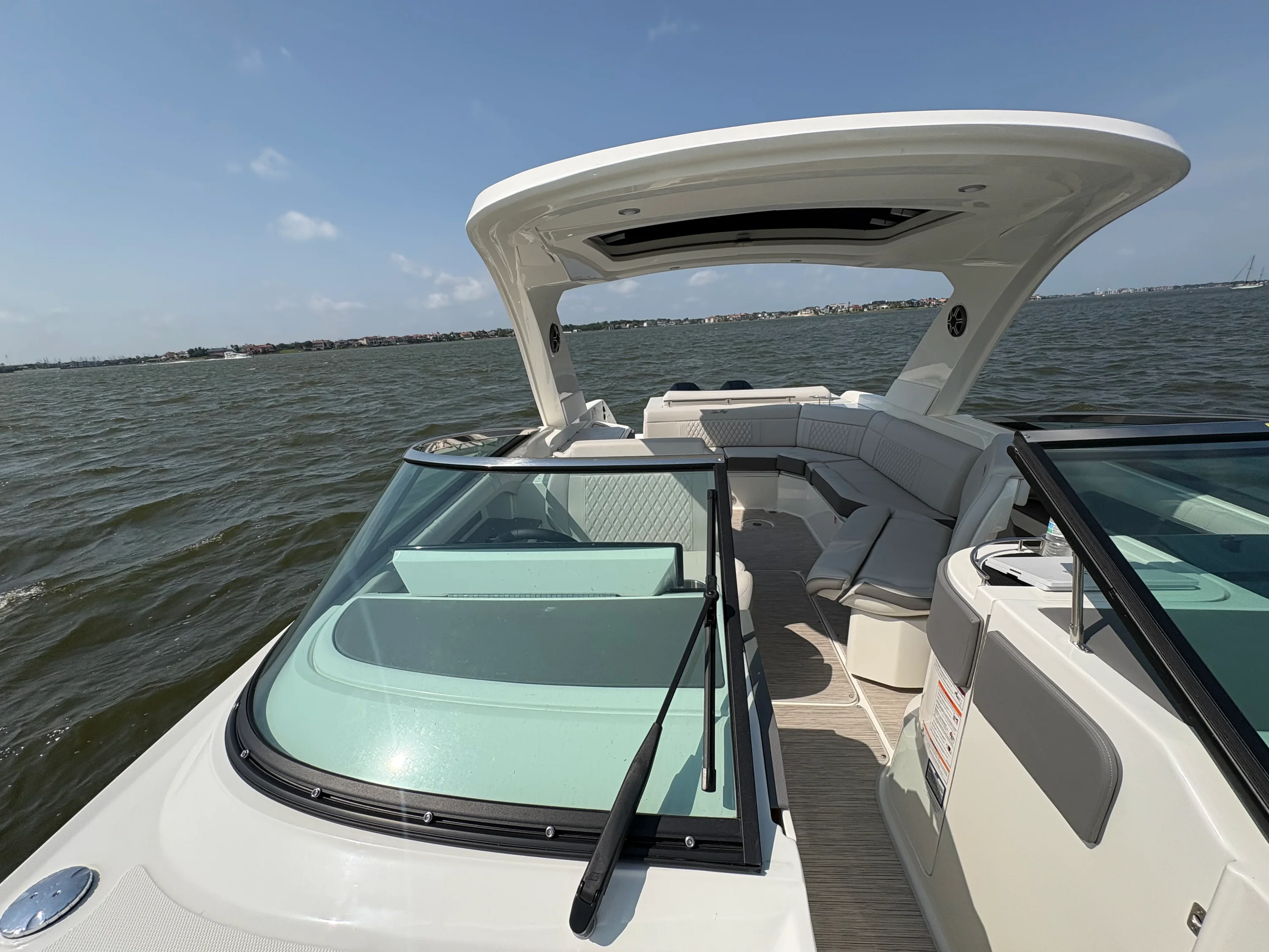 2026 Sea Ray SLX 310 Outboard Image Thumbnail #46